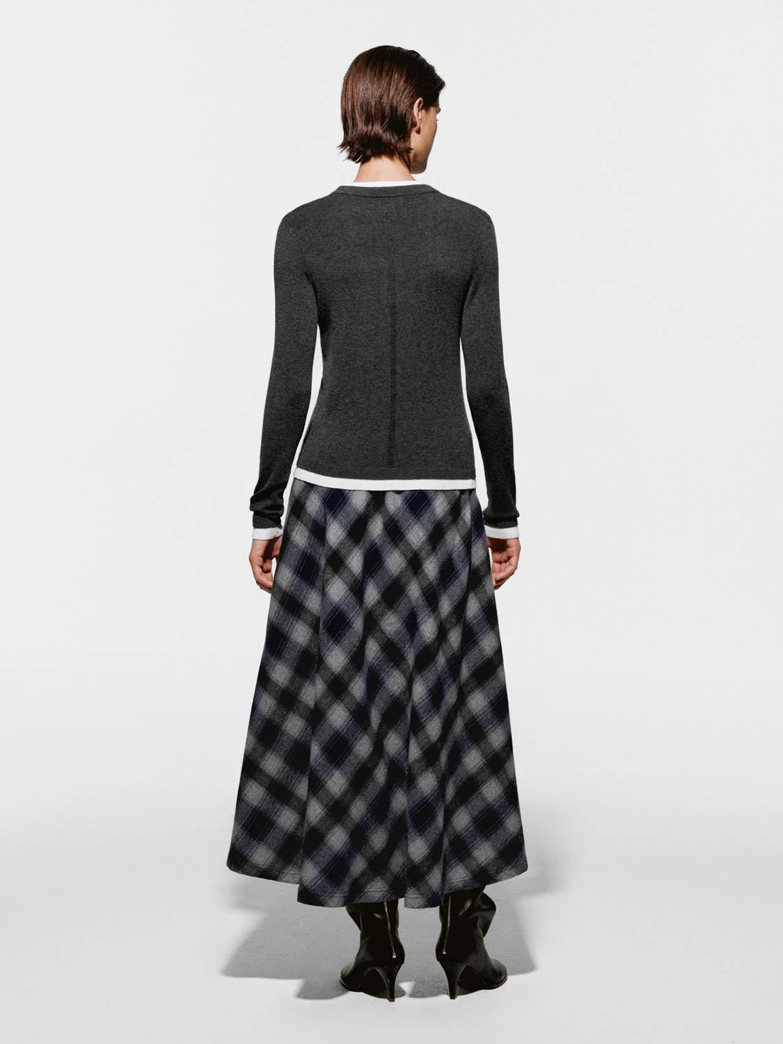 2 In 1 Long Sleeve Knitted T-Shirts - Image 14