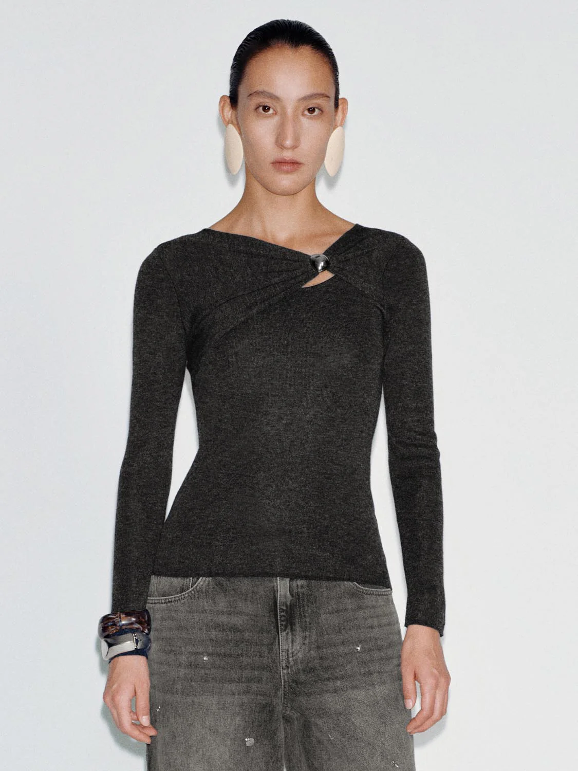 Asymmetric Knot Front Skinny Fit Long Sleeve Knitted T-Shirts - Image 4