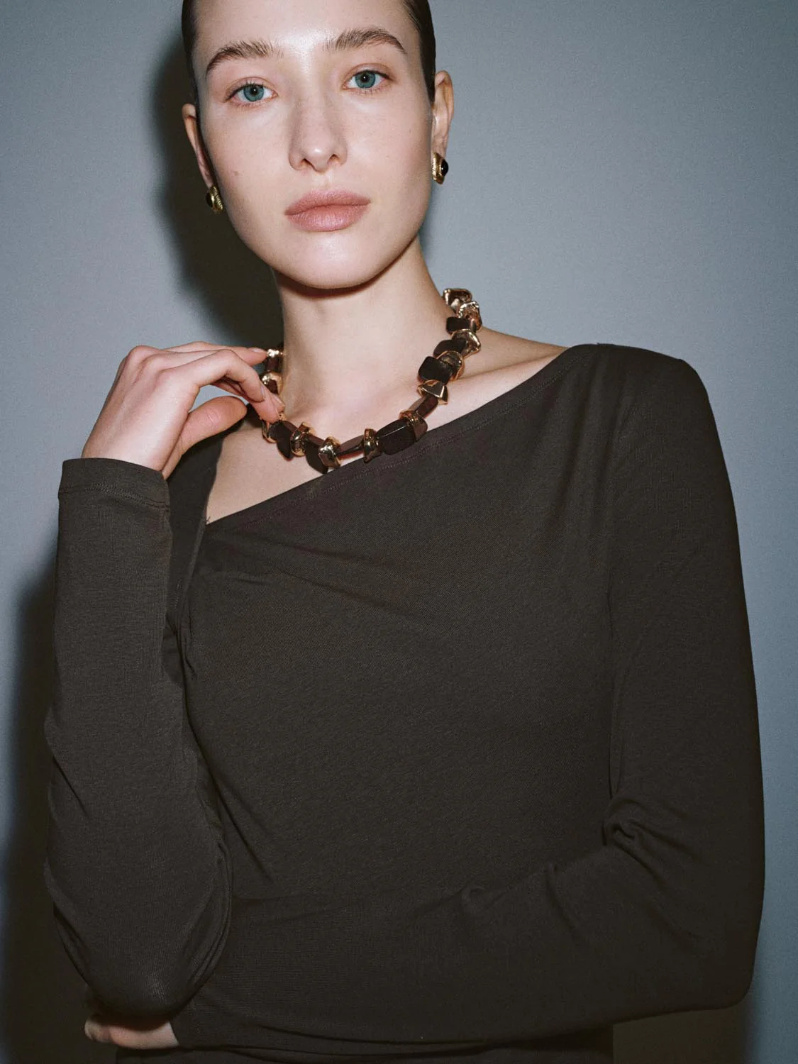Asymmetric Neck Ruched A-Line Midi Dresses - Image 3