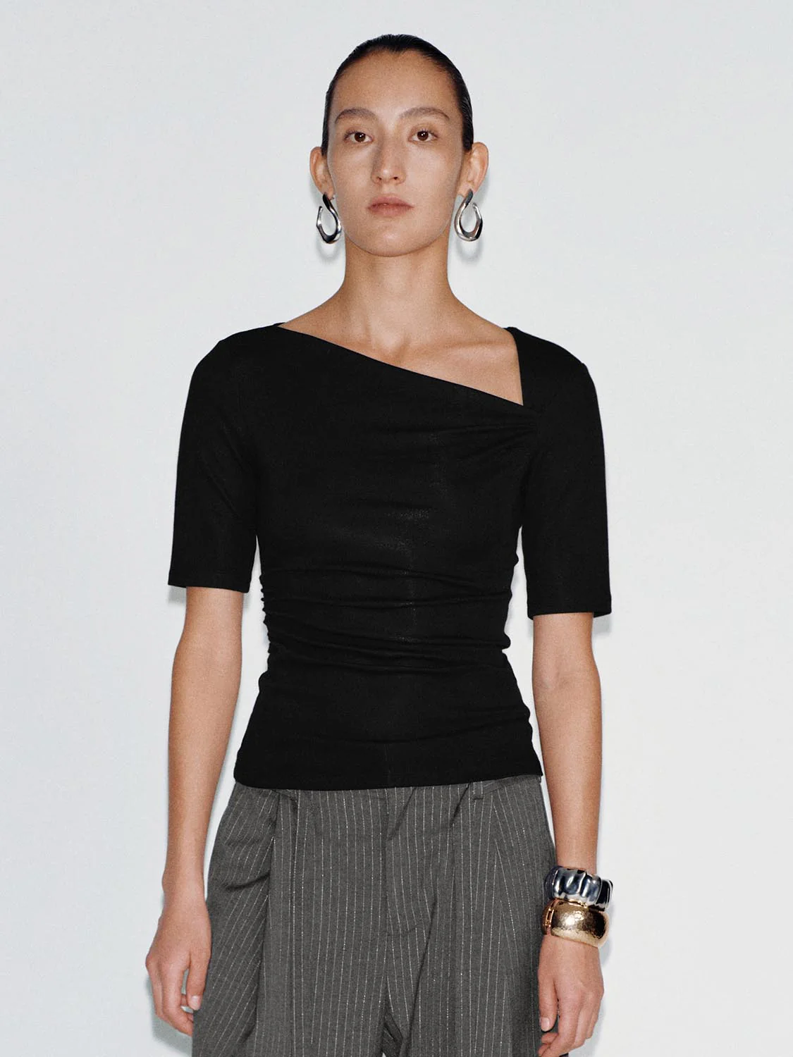 Asymmetric Neck Ruched Skinny Fit T-Shirts