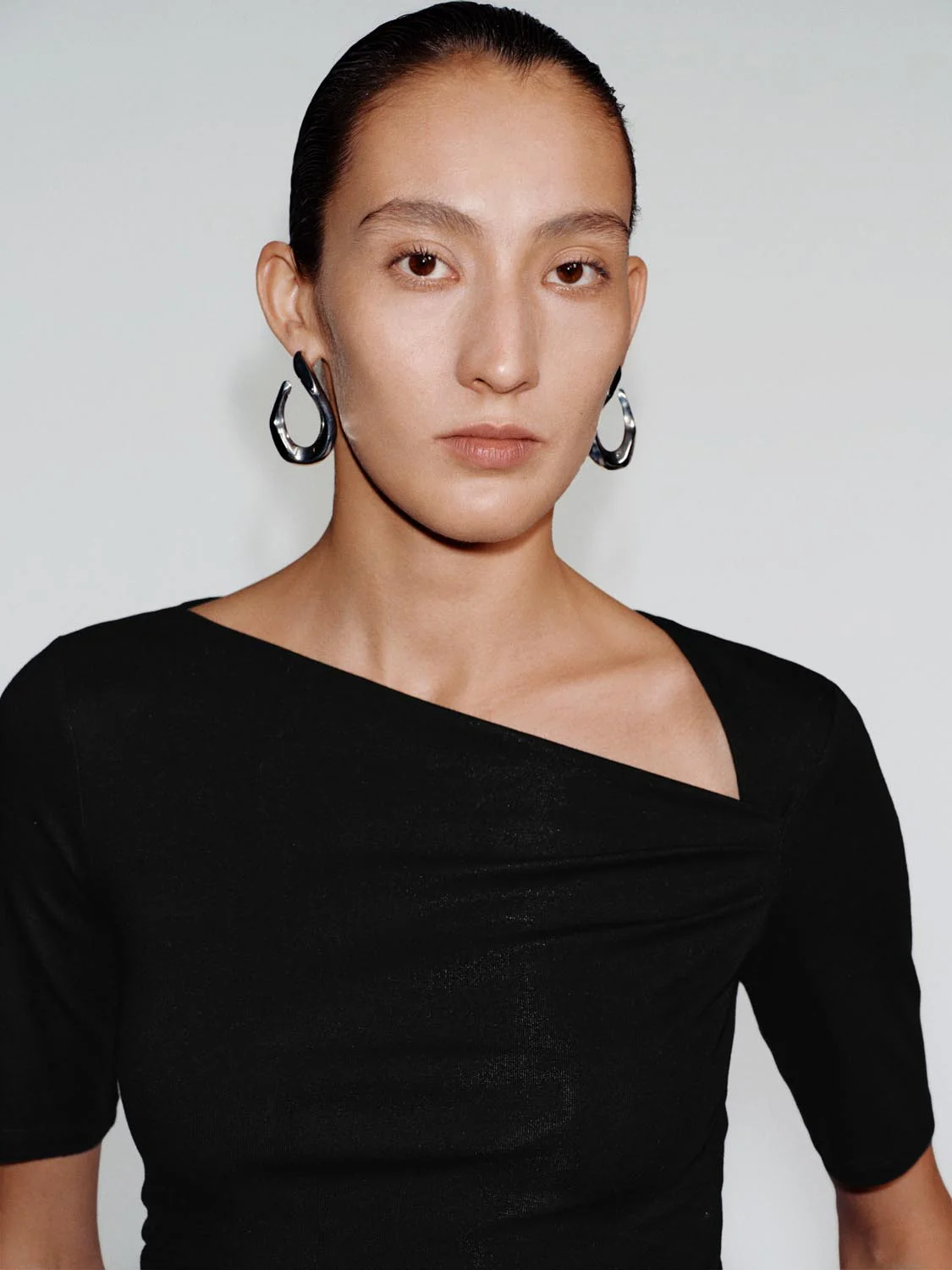 Asymmetric Neck Ruched Skinny Fit T-Shirts - Image 3