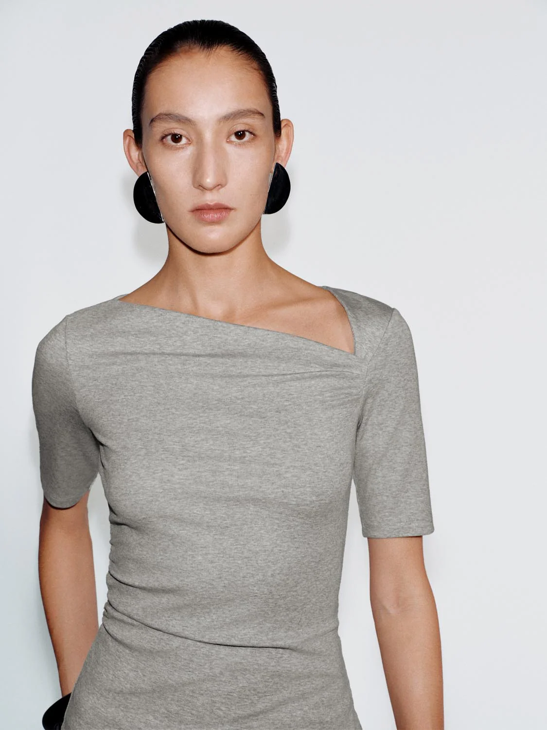 Asymmetric Neck Ruched Skinny Fit T-Shirts - Image 6