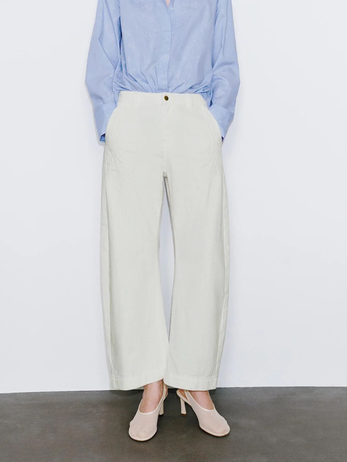 Barrel Leg Jeans