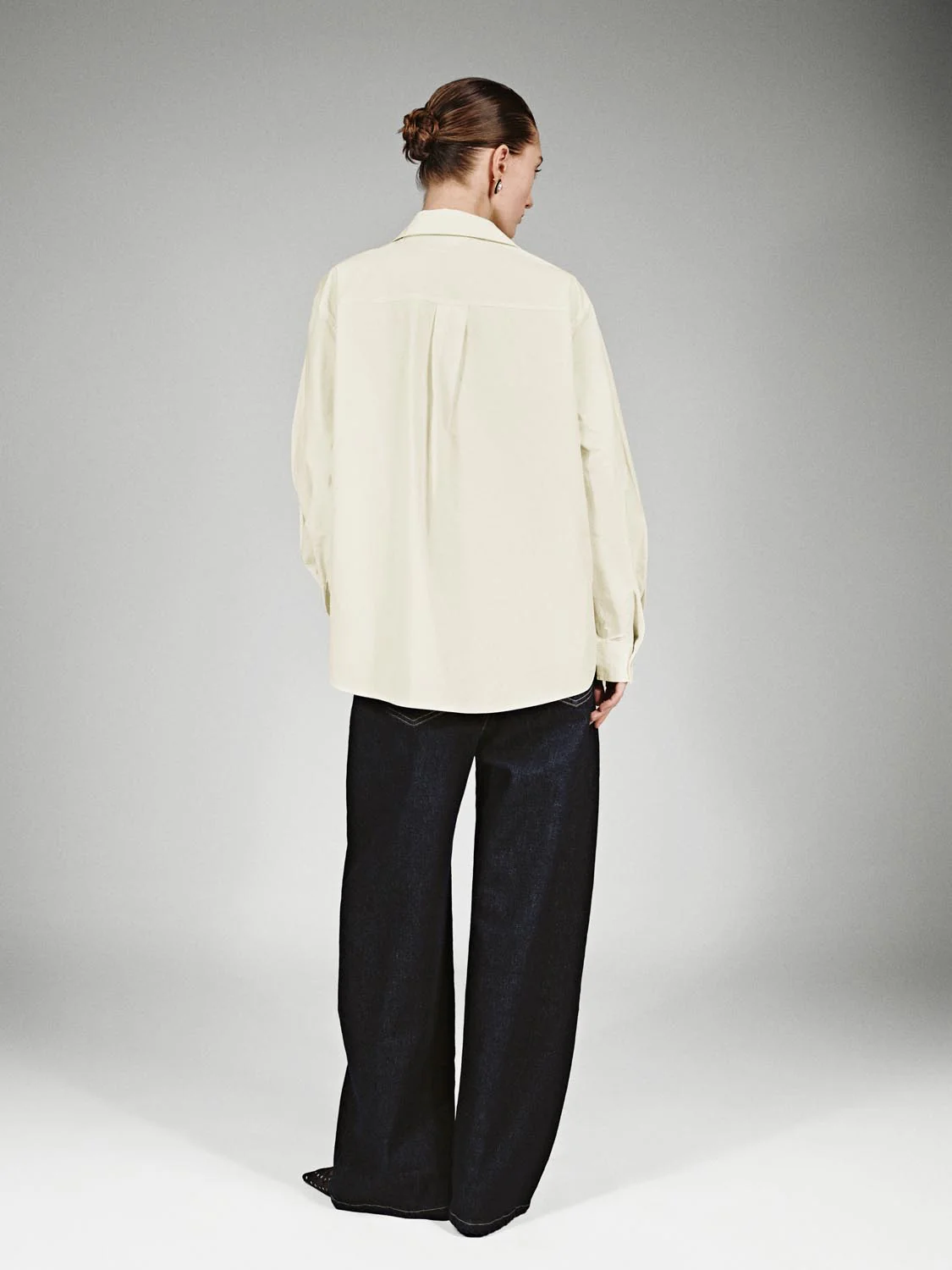 Barrel Leg Jeans - Image 4