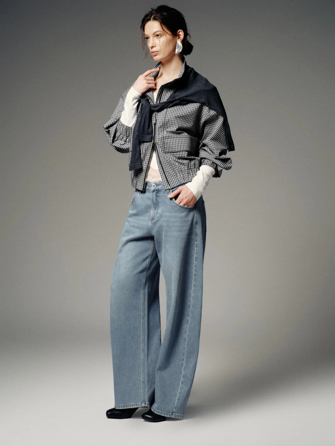 Barrel Leg Jeans - Image 5