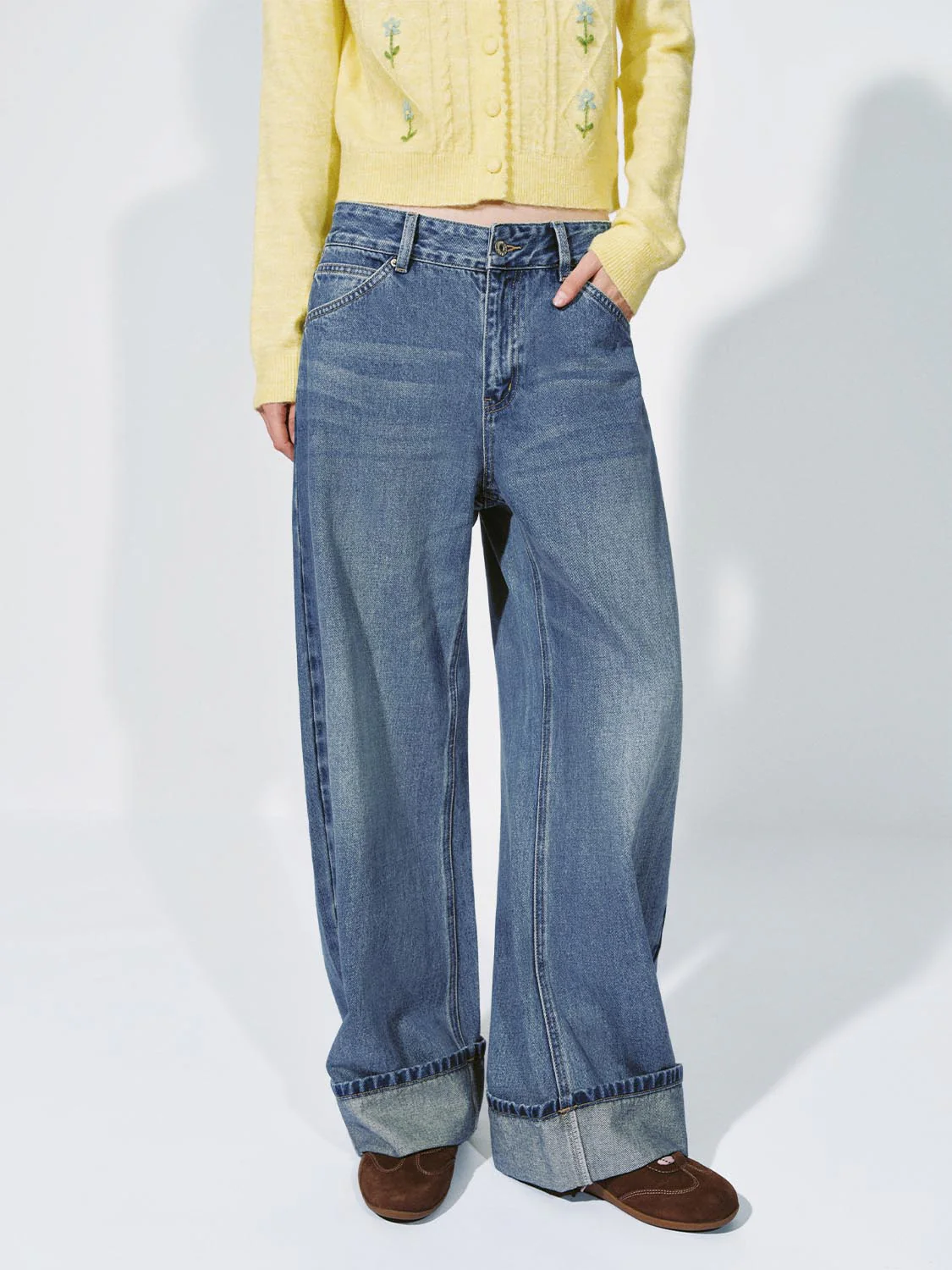 Barrel Leg Jeans - Image 9