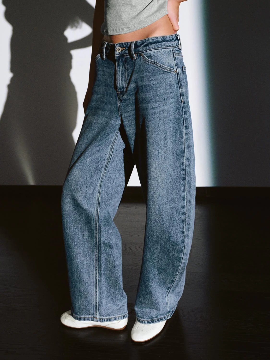 Barrel Leg Jeans - Image 3