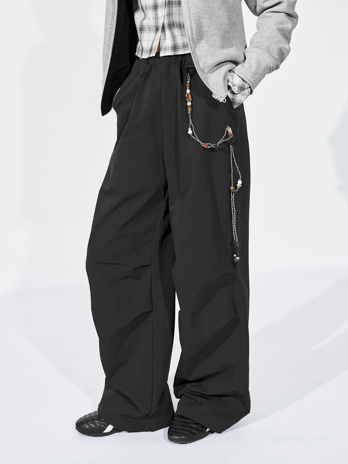 Bead Detail Pull On Straight Leg Cargo Pants - Image 3