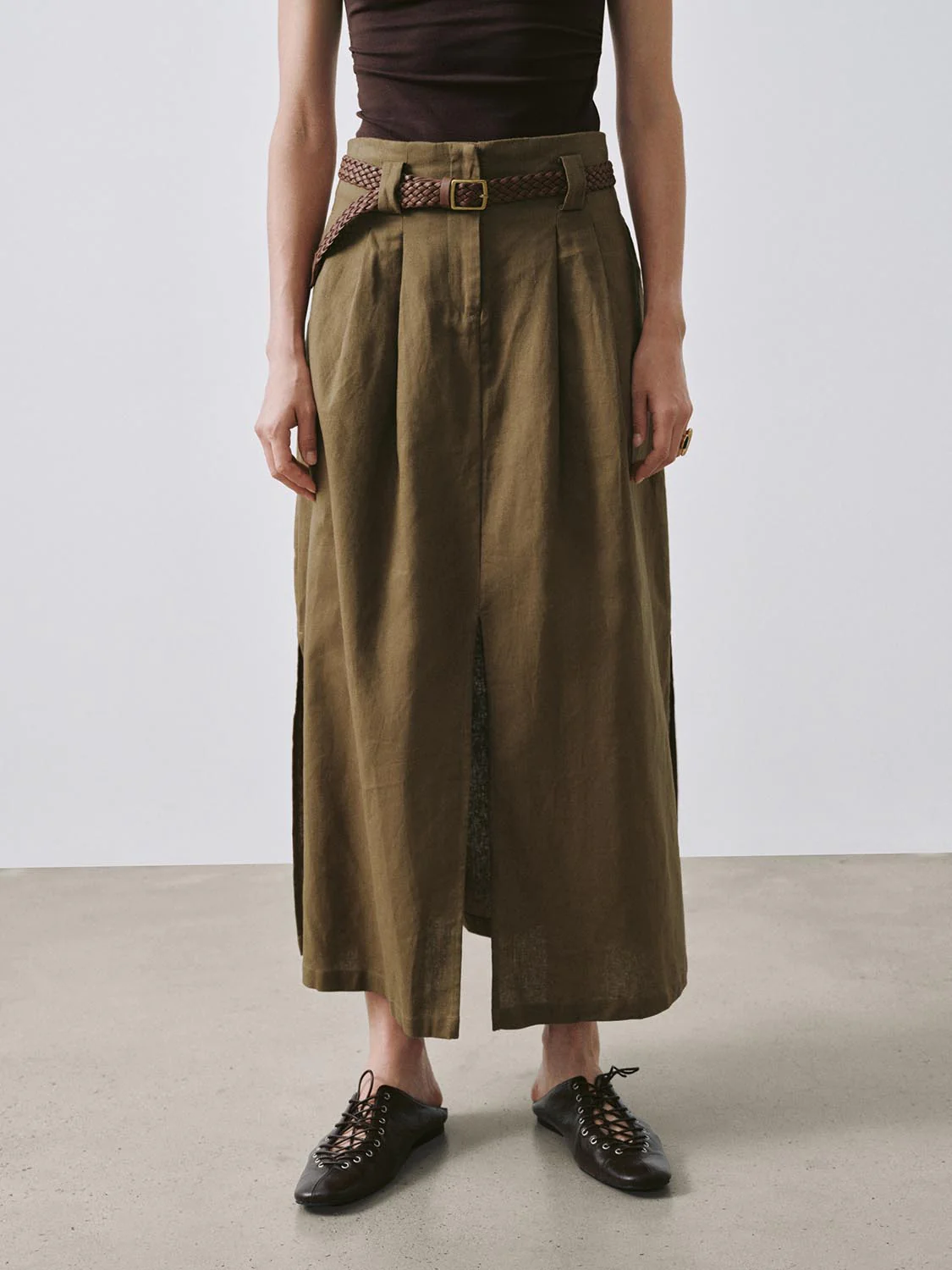Belted Pleated Slit Detail A-Line Midi Skirts - Image 9