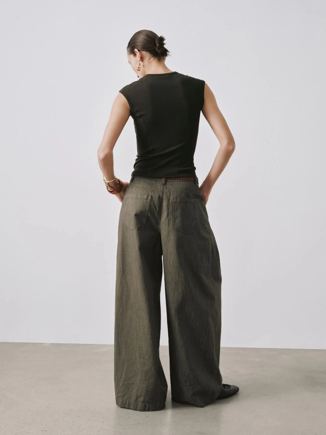Belted Wide Leg Jeans - Image 4