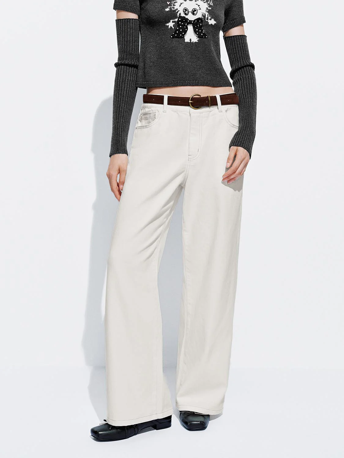 Belted Wide Leg Jeans - Image 9