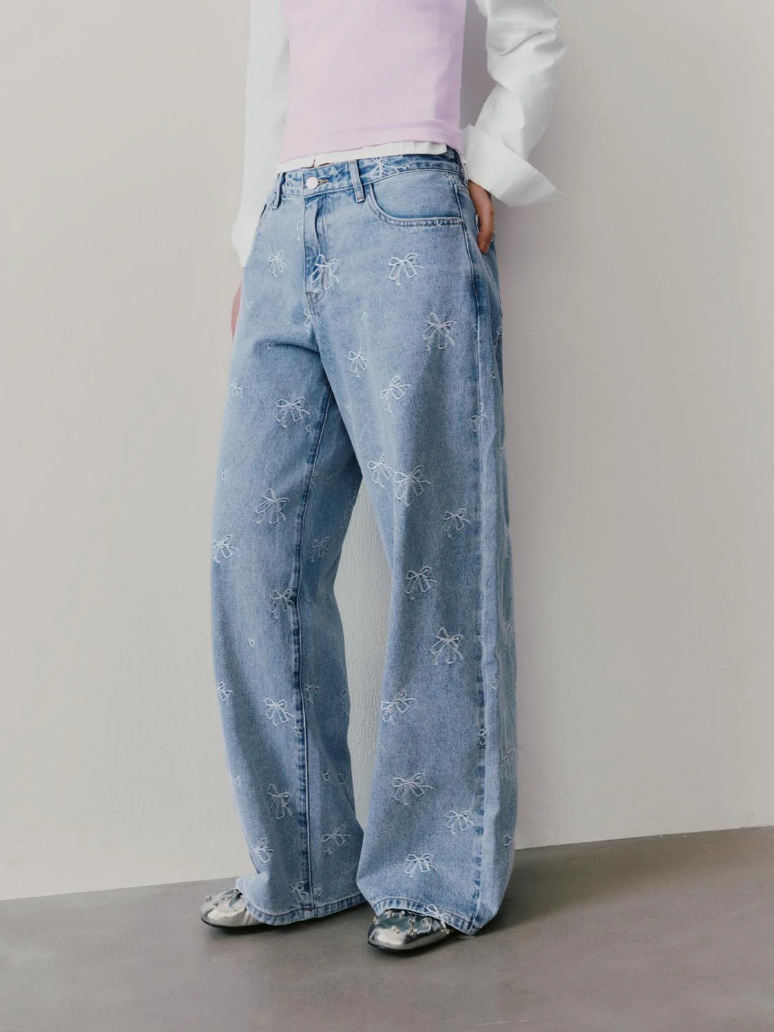 Bow Detail Wide Leg Jeans - Image 3