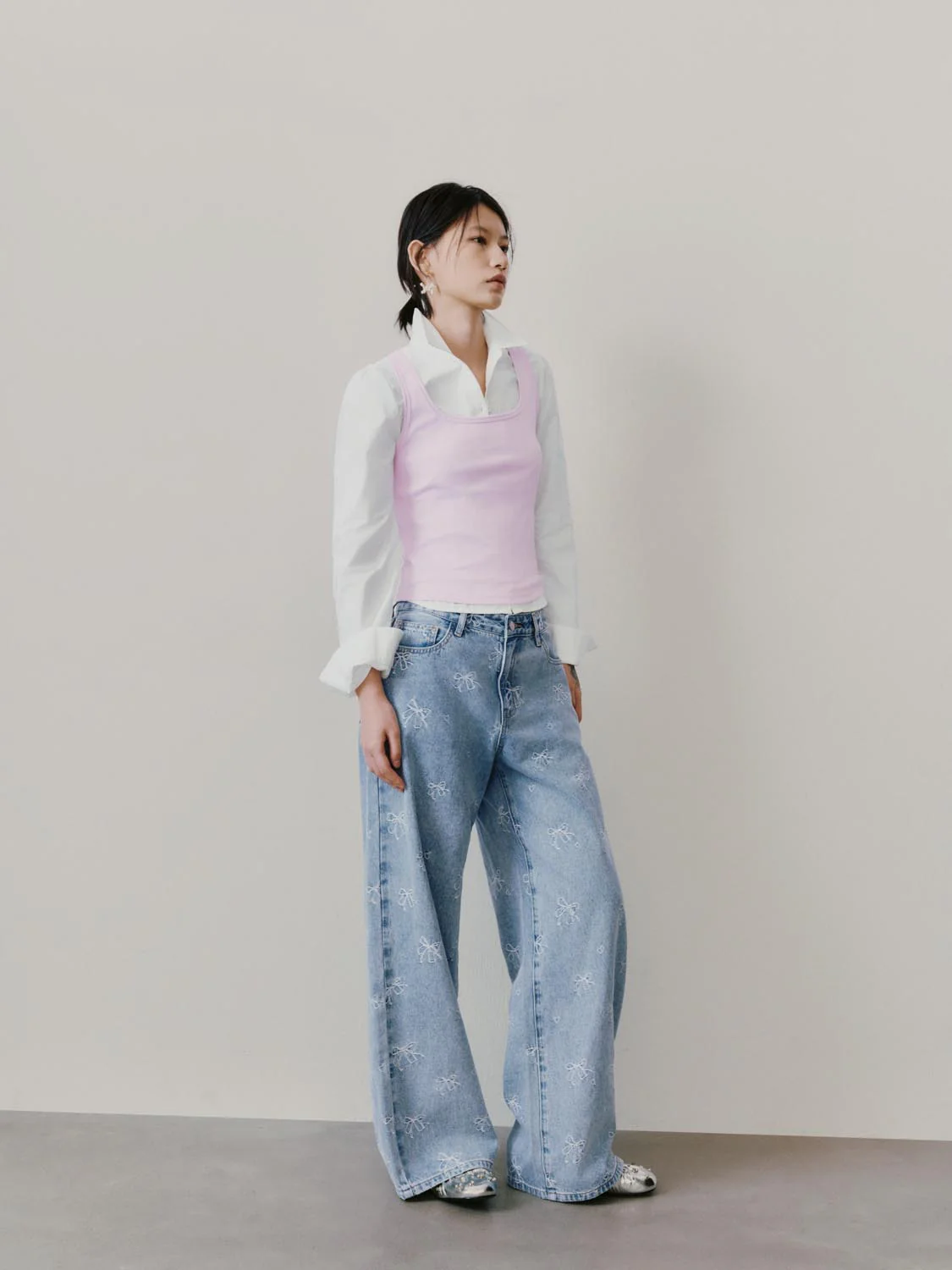 Bow Detail Wide Leg Jeans - Image 5