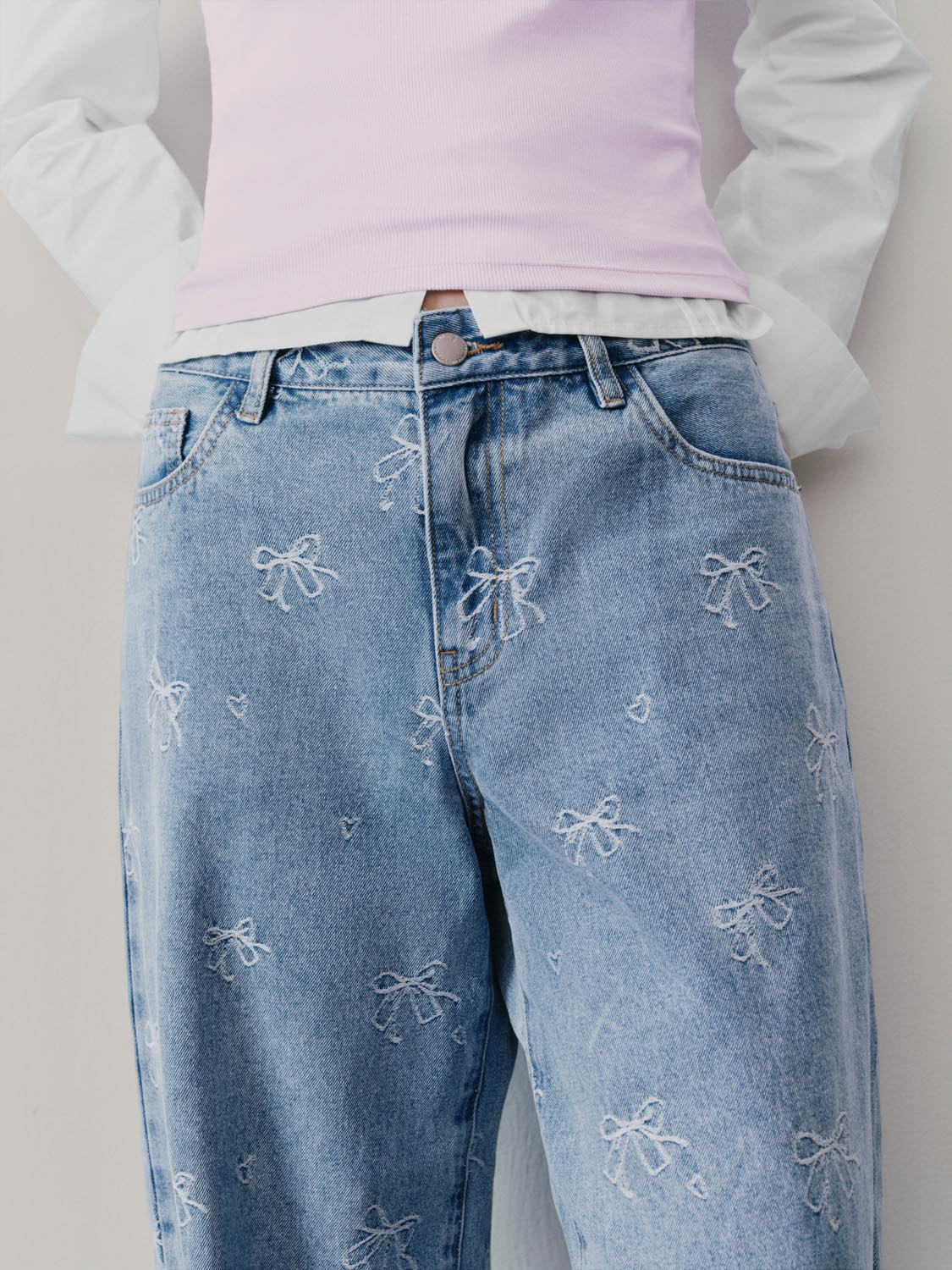 Bow Detail Wide Leg Jeans - Image 7