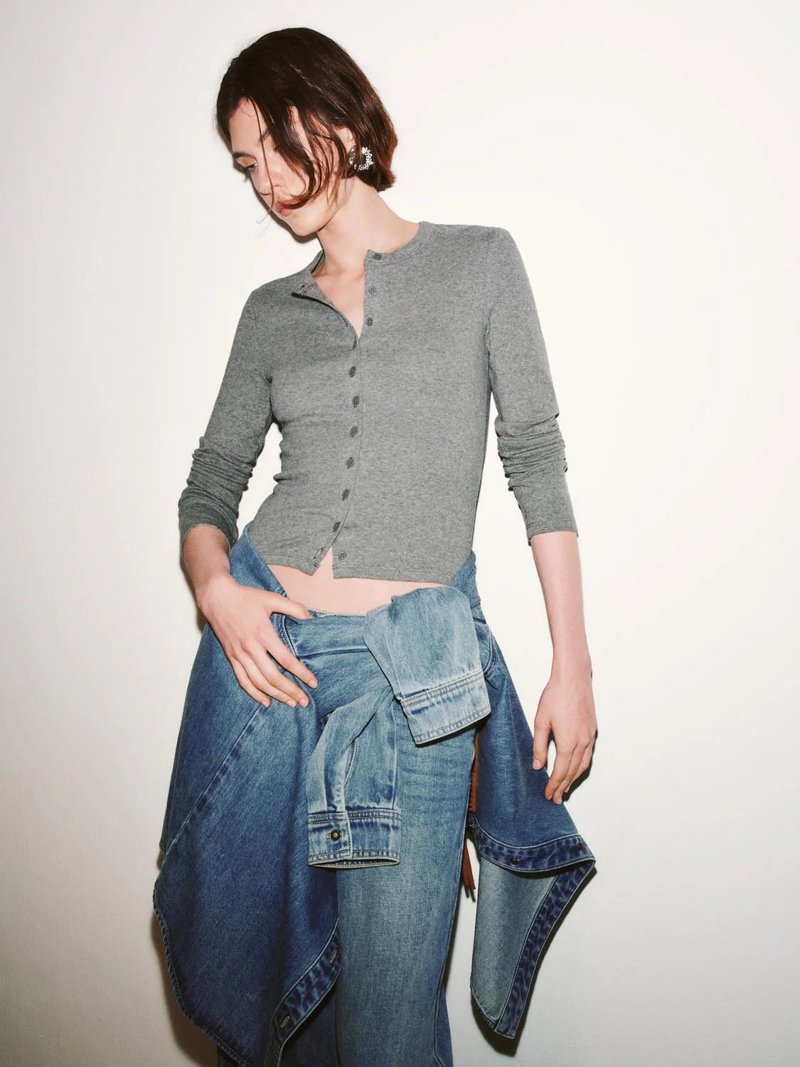 Button Detail Crew Neck Long Sleeve Skinny Fit T-Shirts - Image 10