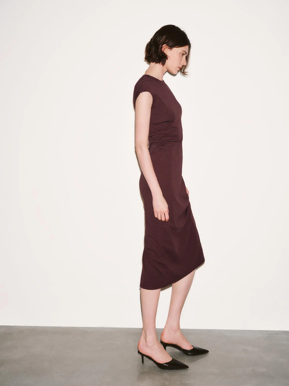 Capped Sleeve Skinny Fit Midi Dresses - Image 21