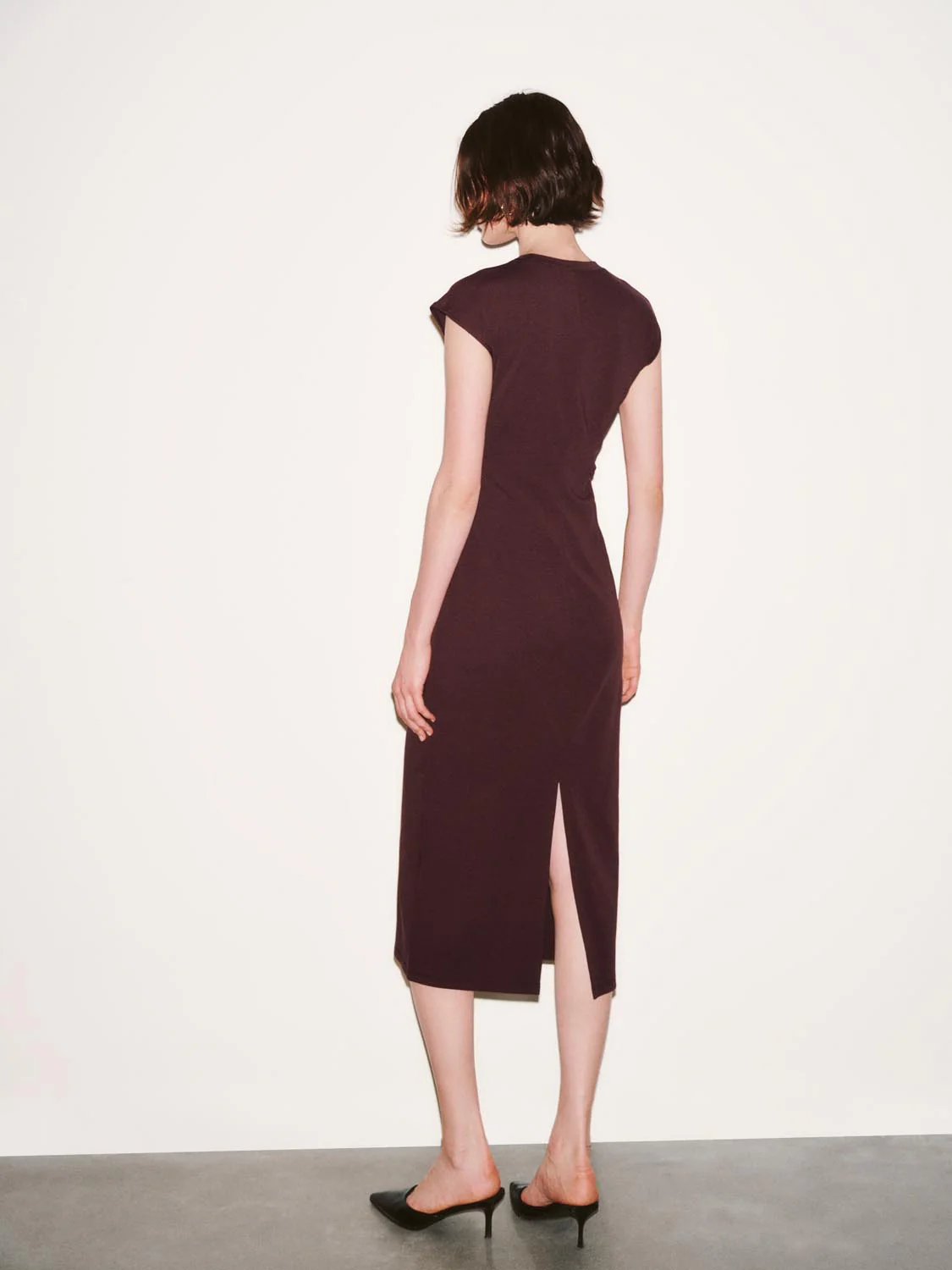 Capped Sleeve Skinny Fit Midi Dresses - Image 22