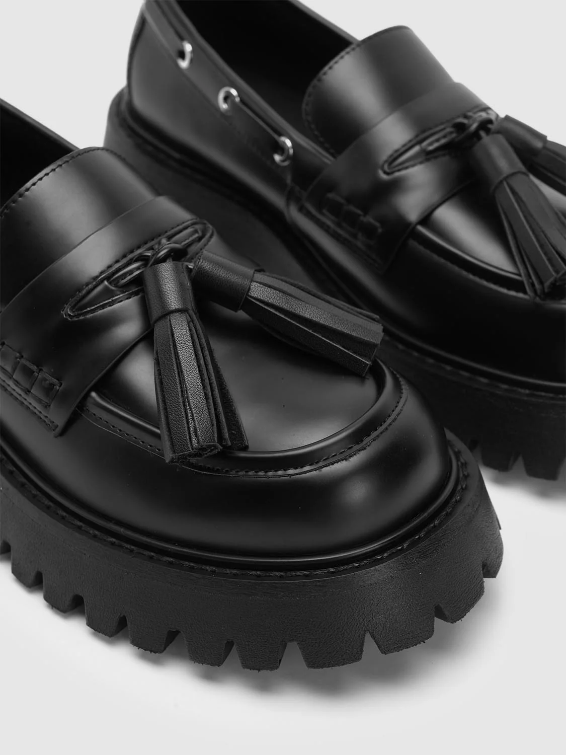 Chunky Heeled Slip-On Loafer Pumps - Image 5