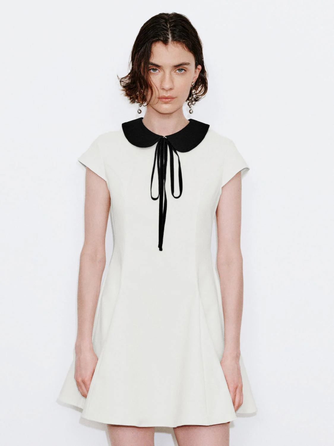Contrast Collared Seamed Nipped Waist A-Line Midi Dresses - Image 4