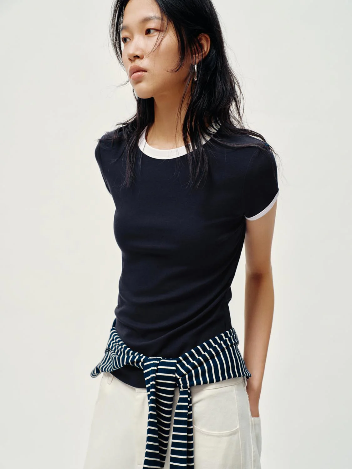 Contrast Crew Neck Nipped Waist T-Shirts - Image 2