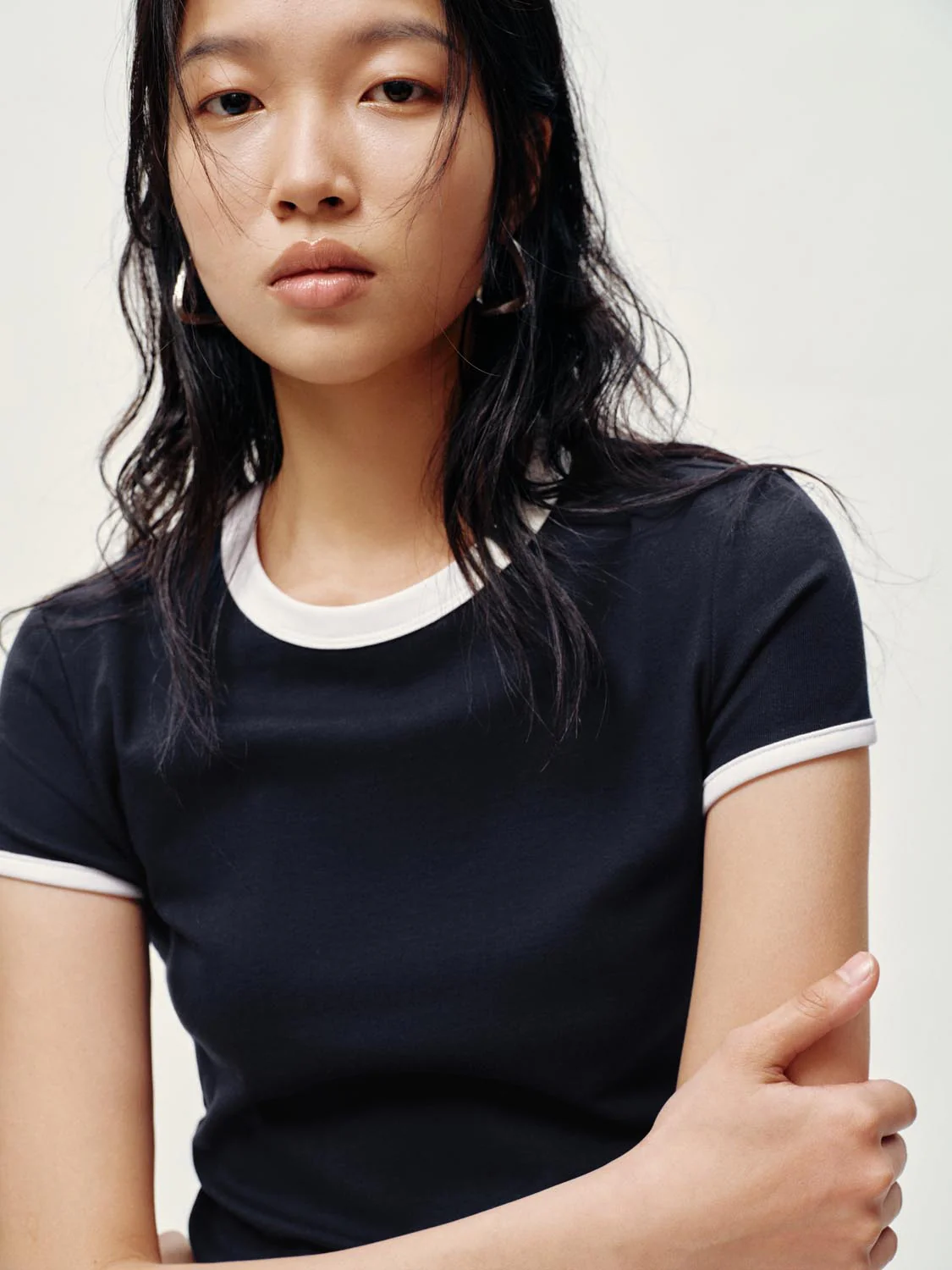 Contrast Crew Neck Nipped Waist T-Shirts - Image 3