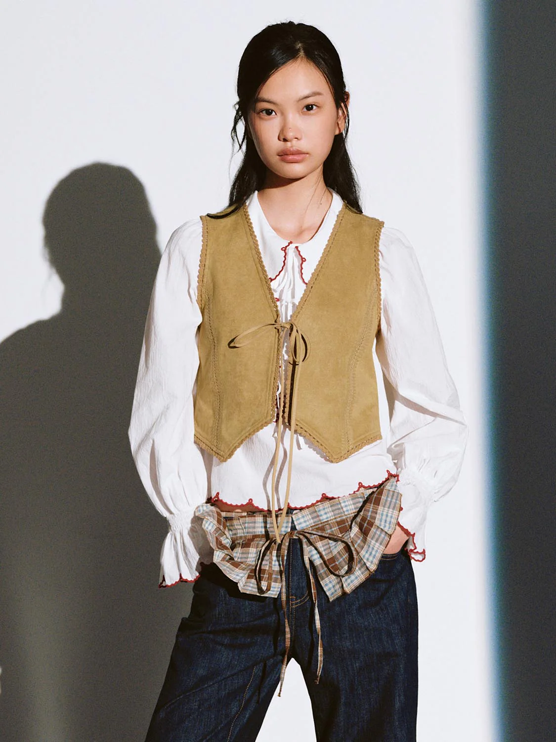 Contrast Crochet Hem V-Neck Vests - Image 9