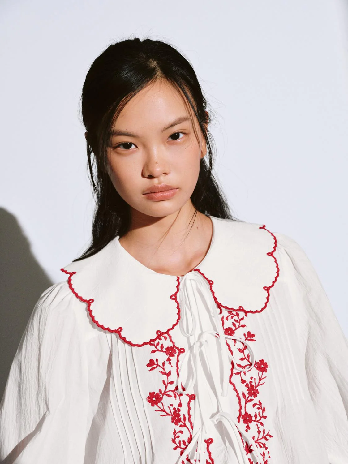 Contrast Ruffle Trim Tie Detail Overhead Shirts - Image 3
