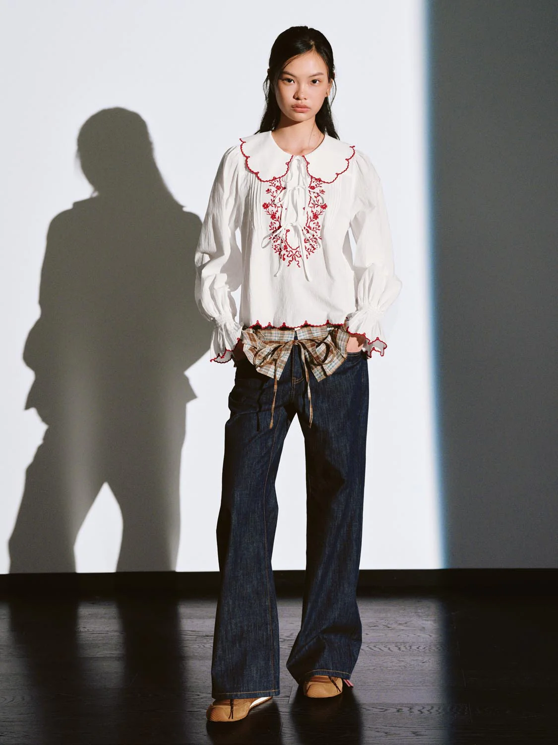 Contrast Ruffle Trim Tie Detail Overhead Shirts - Image 4