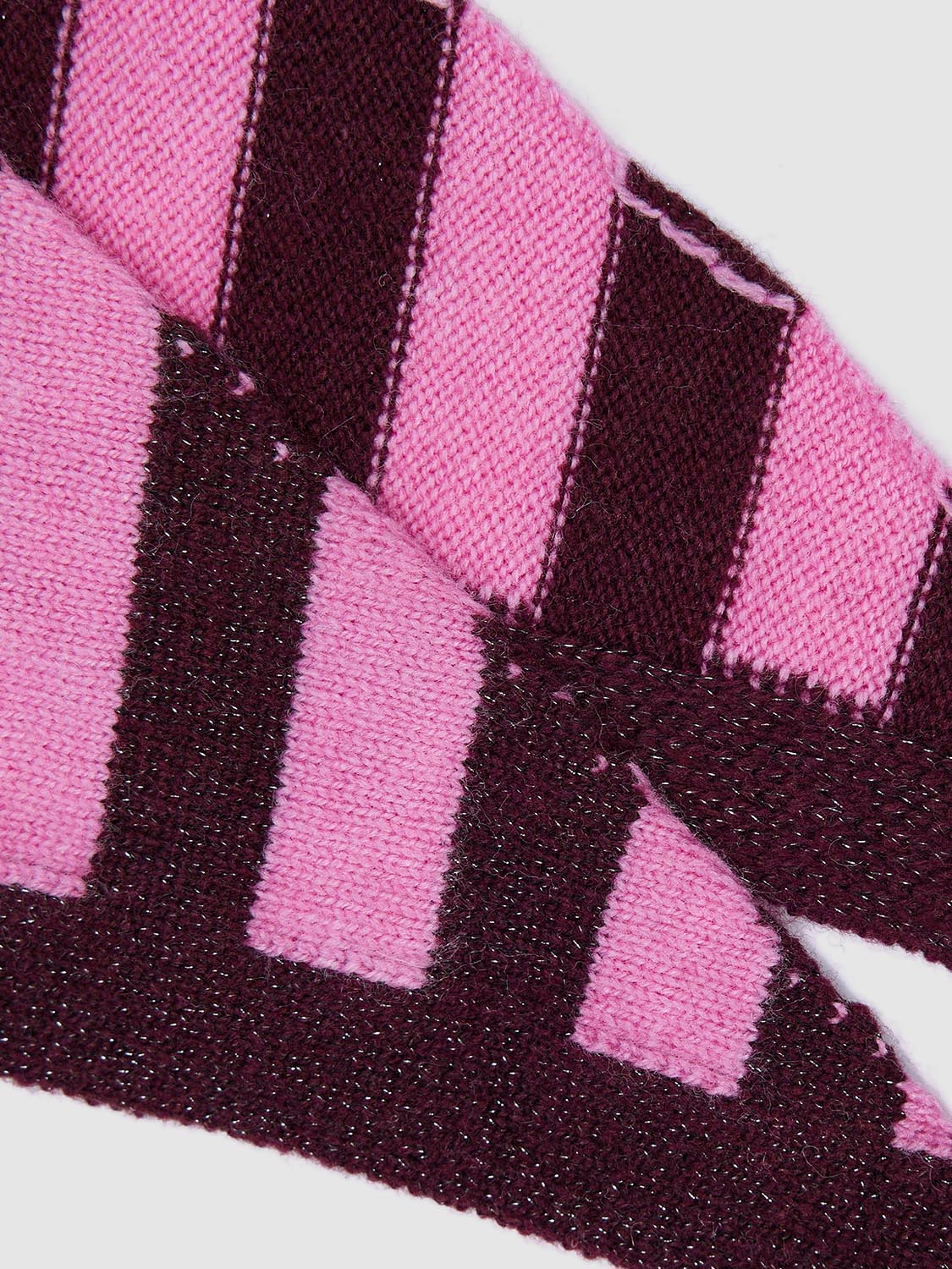 Contrast Striped Triangle Scarf - Image 12