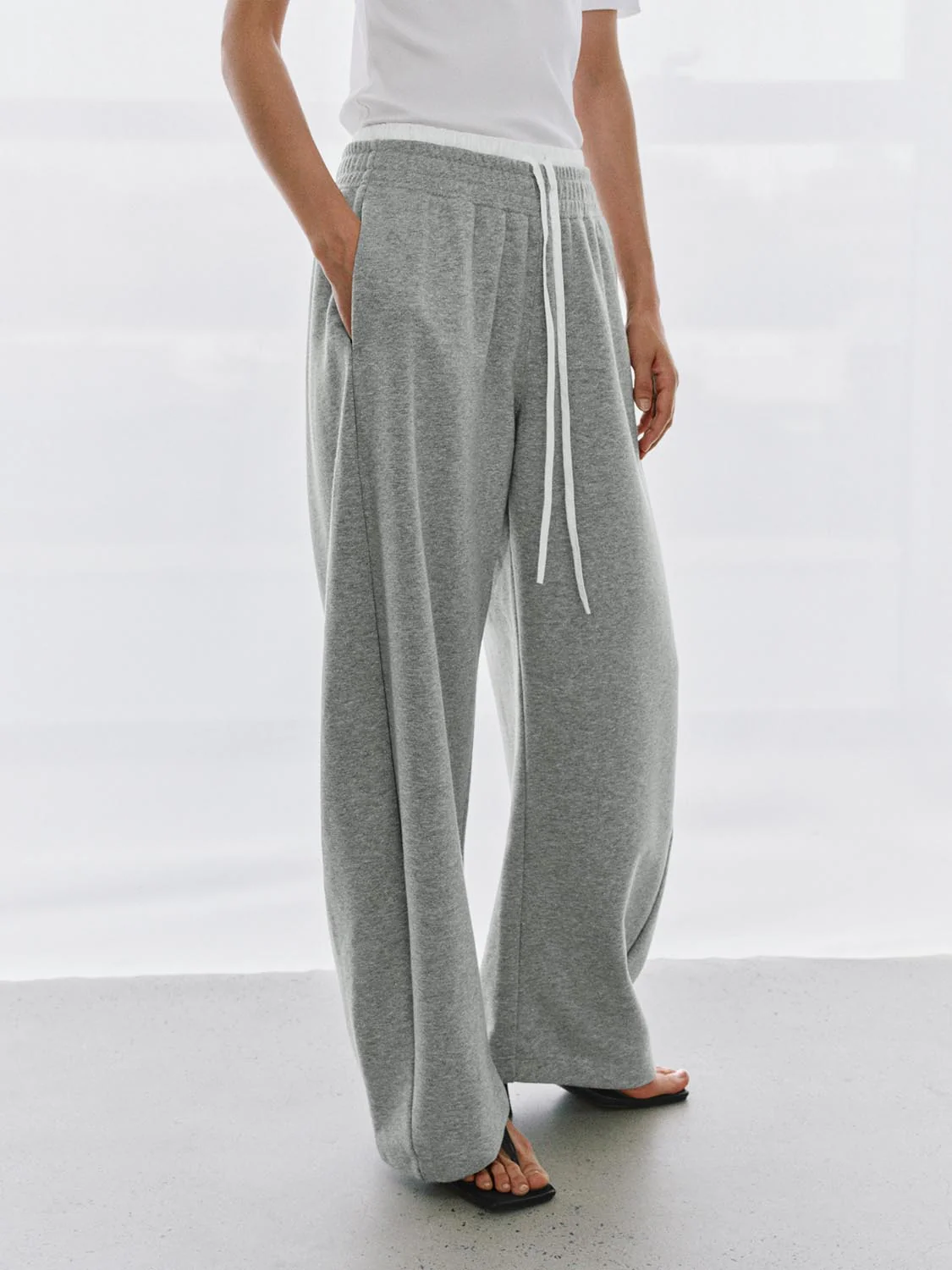 Contrast Trim Drawstring Pull On Barrel Leg Pants - Image 3