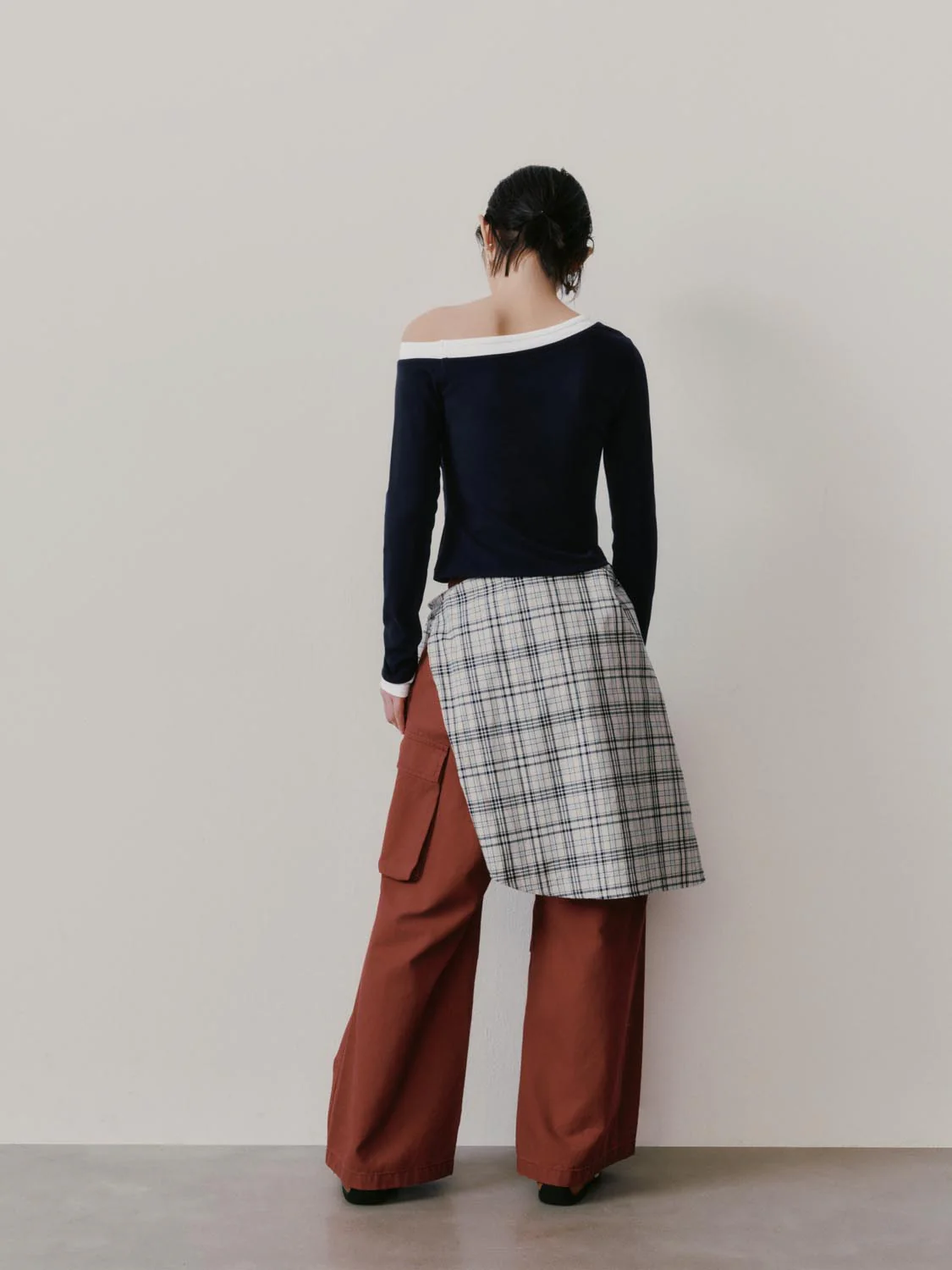 Contrast Trim One Shoulder Long Sleeve T-Shirts - Image 6
