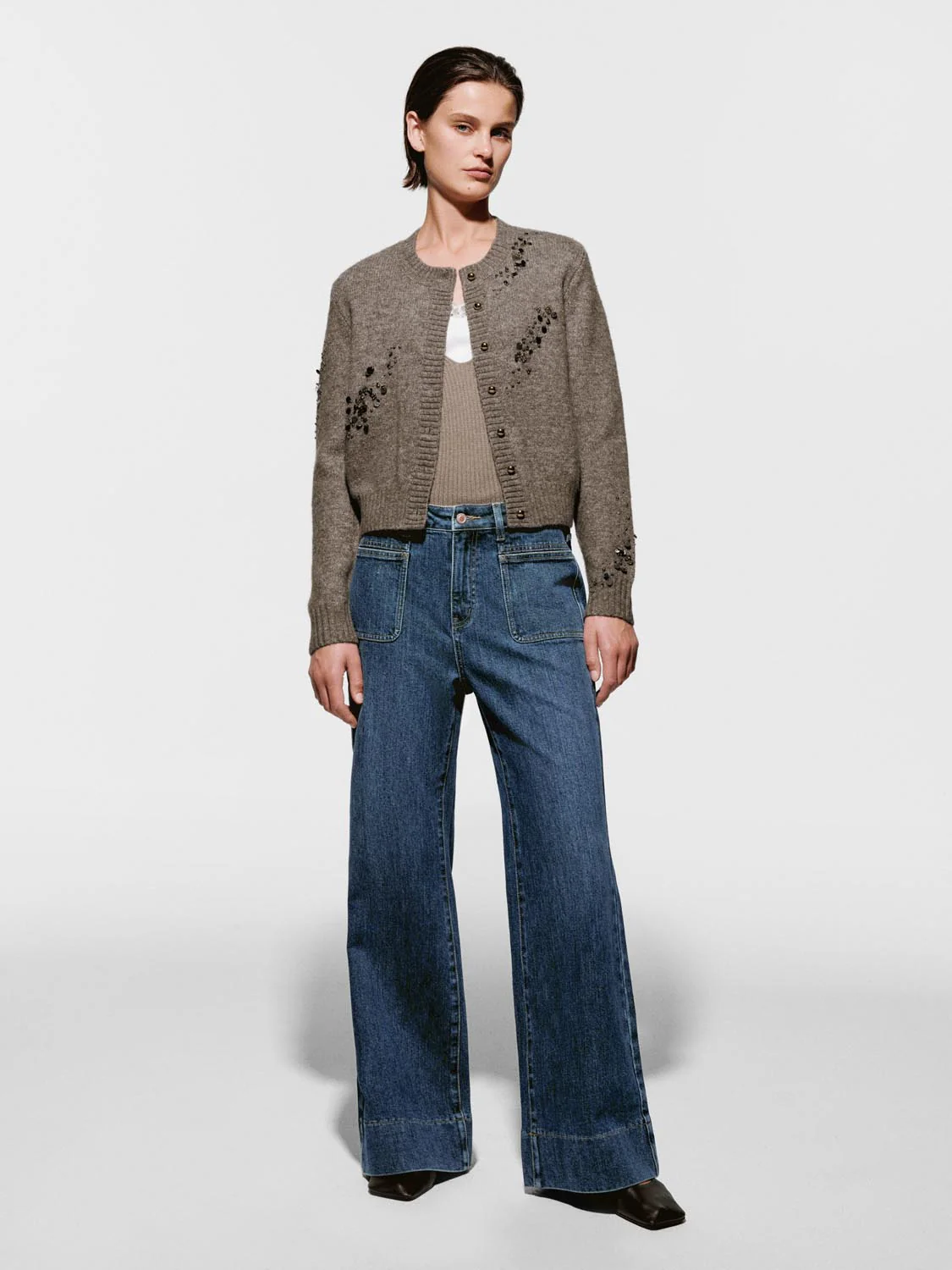 Crew Neck Beaded Knitted Cardigans - Image 20