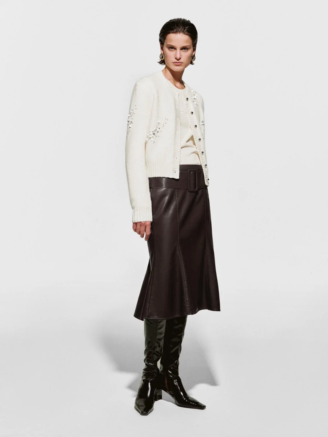 Crew Neck Beaded Knitted Cardigans - Image 4
