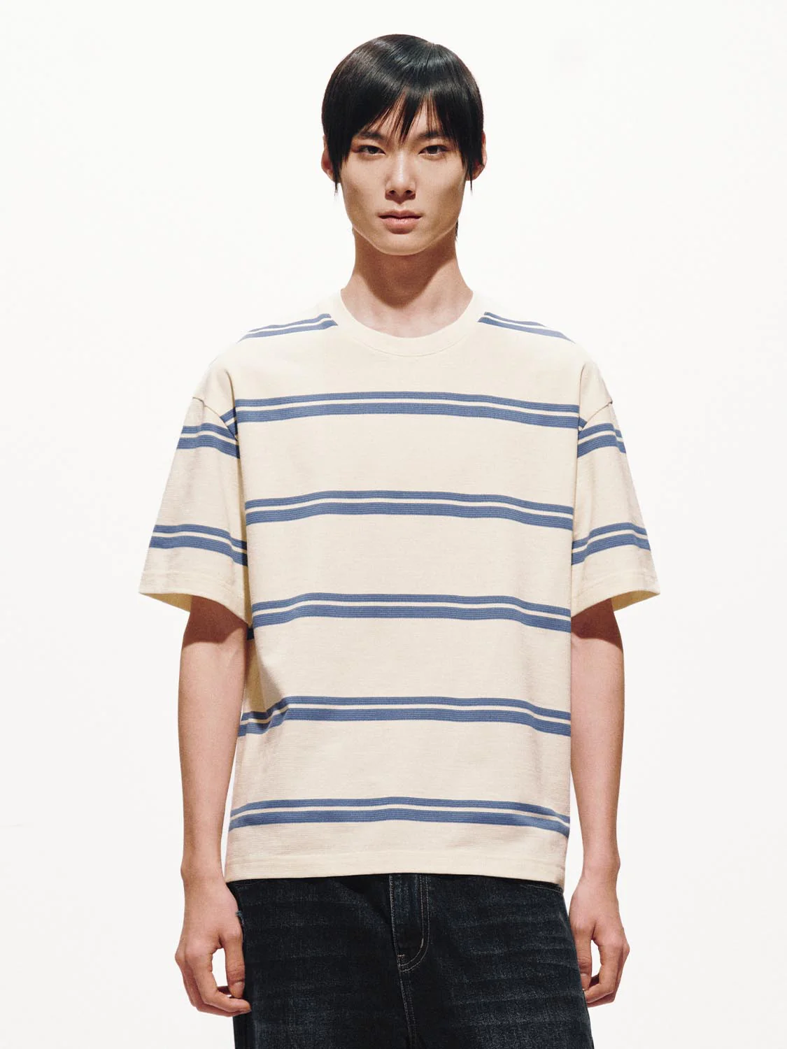 Crew Neck Contrast Striped T-Shirts - Image 16