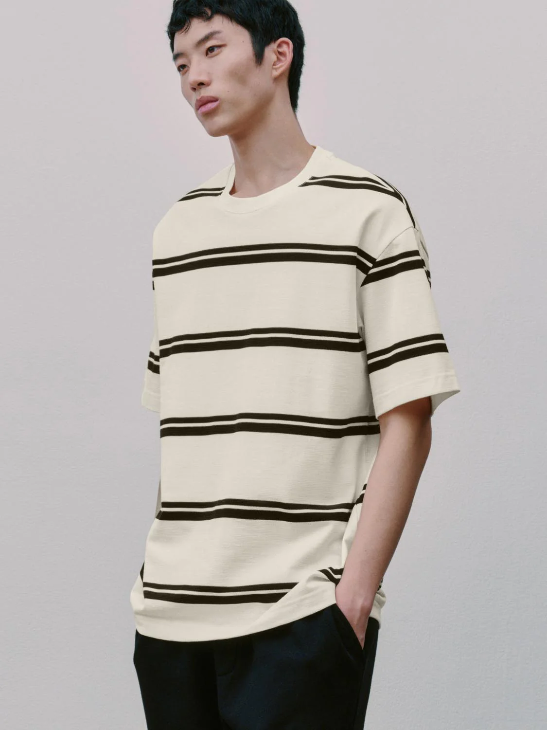 Crew Neck Contrast Striped T-Shirts - Image 2
