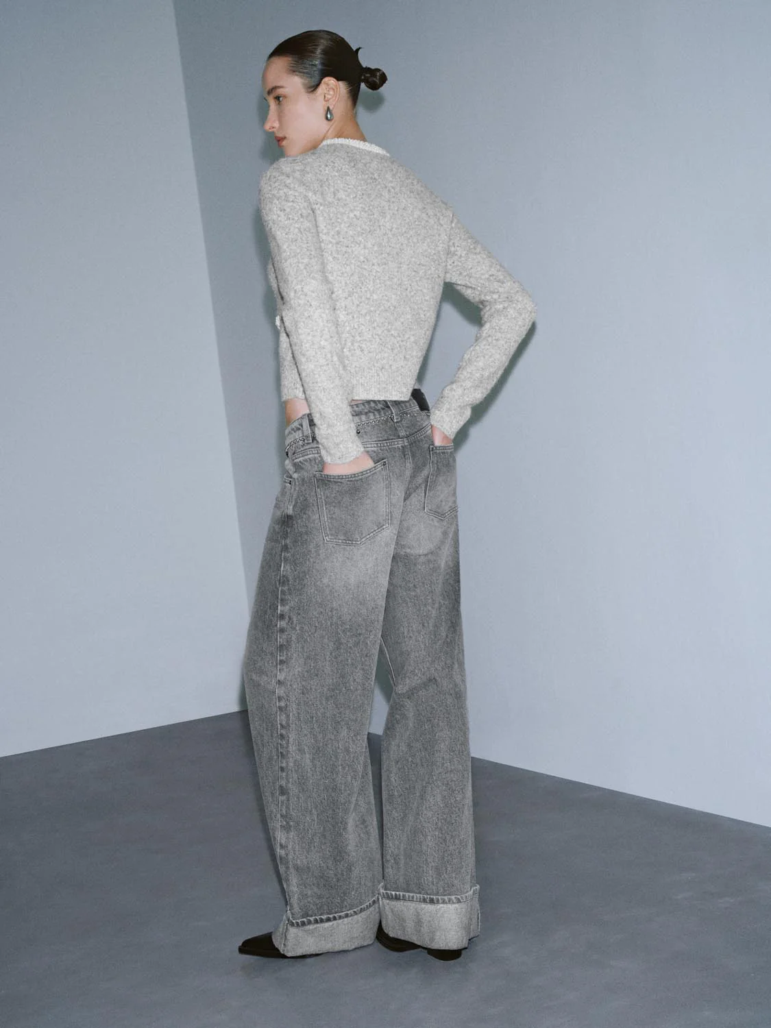 Crew Neck Contrast Trim Knitted Cardigans - Image 6