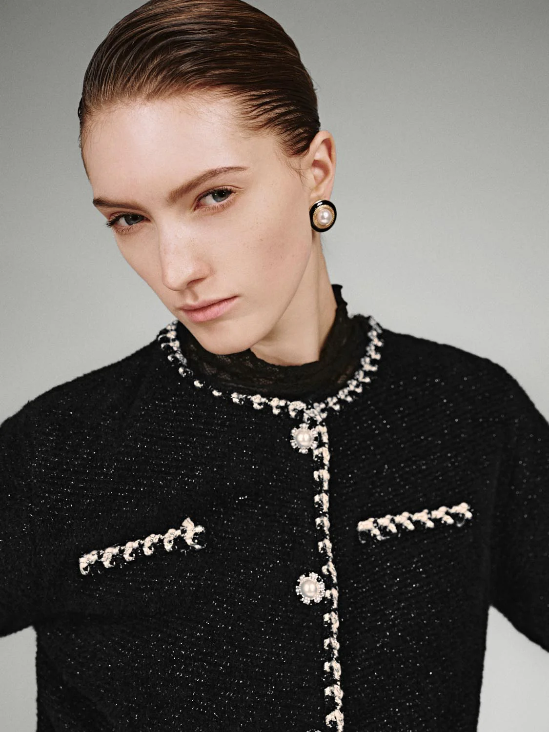 Crew Neck Contrast Trim Knitted Cardigans - Image 3