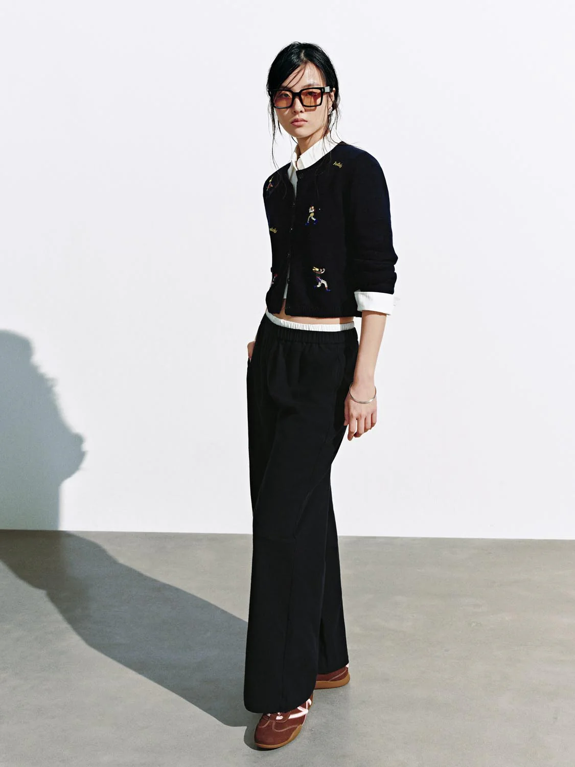 Crew Neck Embroidered Knitted Cardigans - Image 5