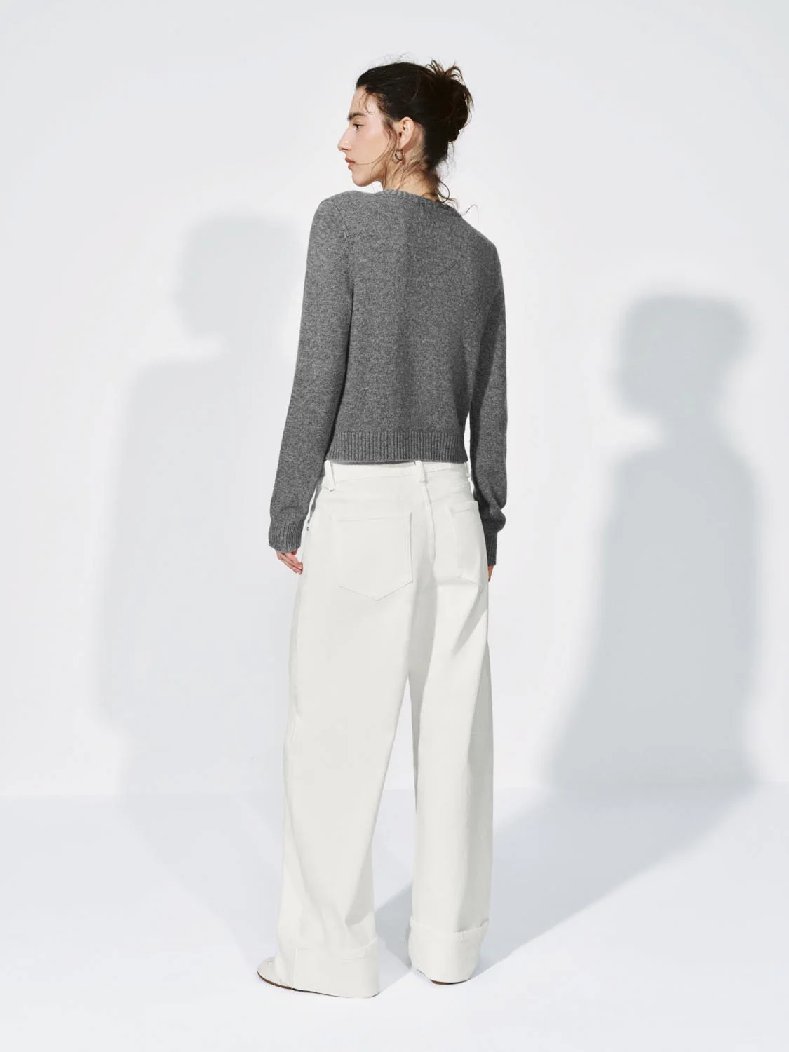 Crew Neck Intarsia Knitted Cardigans - Image 6