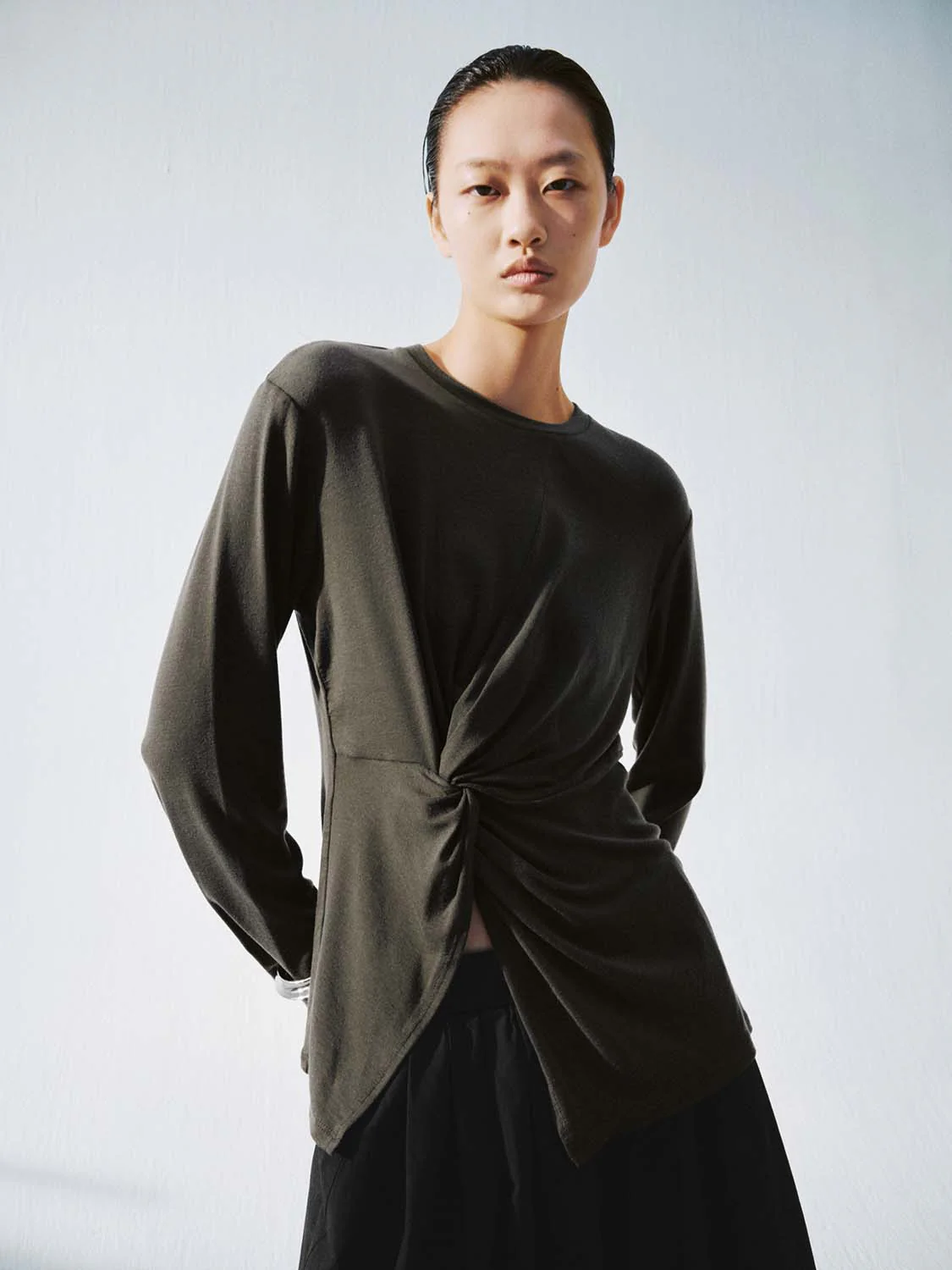 Crew Neck Knot Front Long Sleeve T-Shirts - Image 9