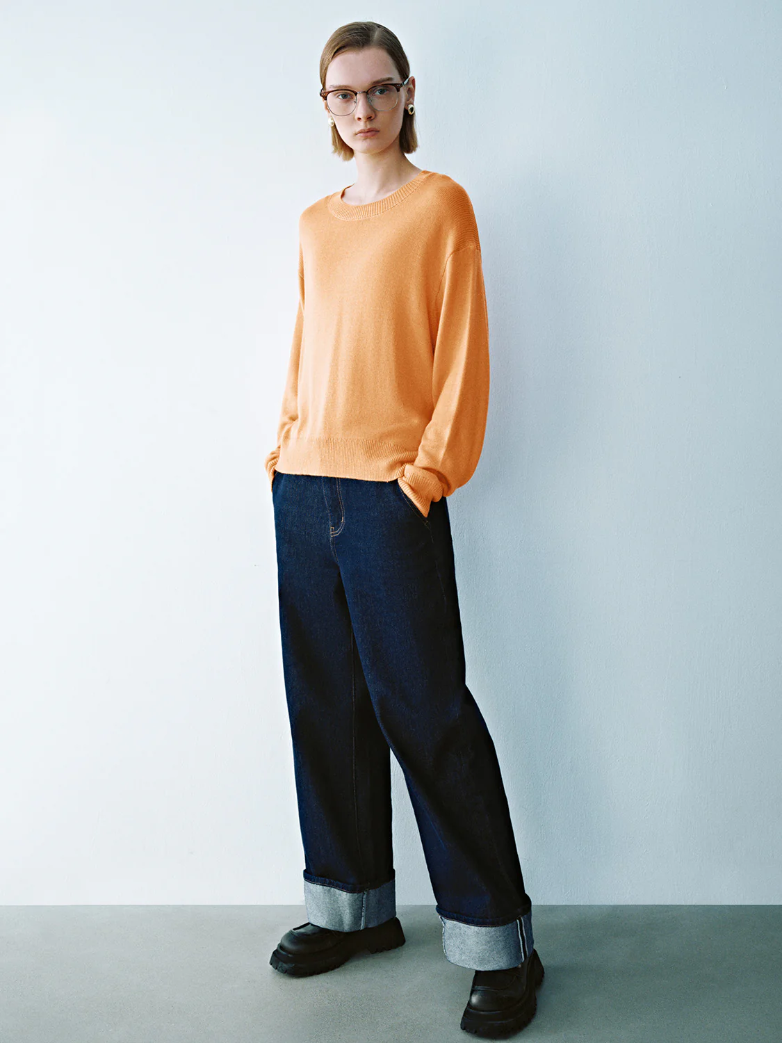 Crew Neck Loose Knitted T-Shirt - Image 4