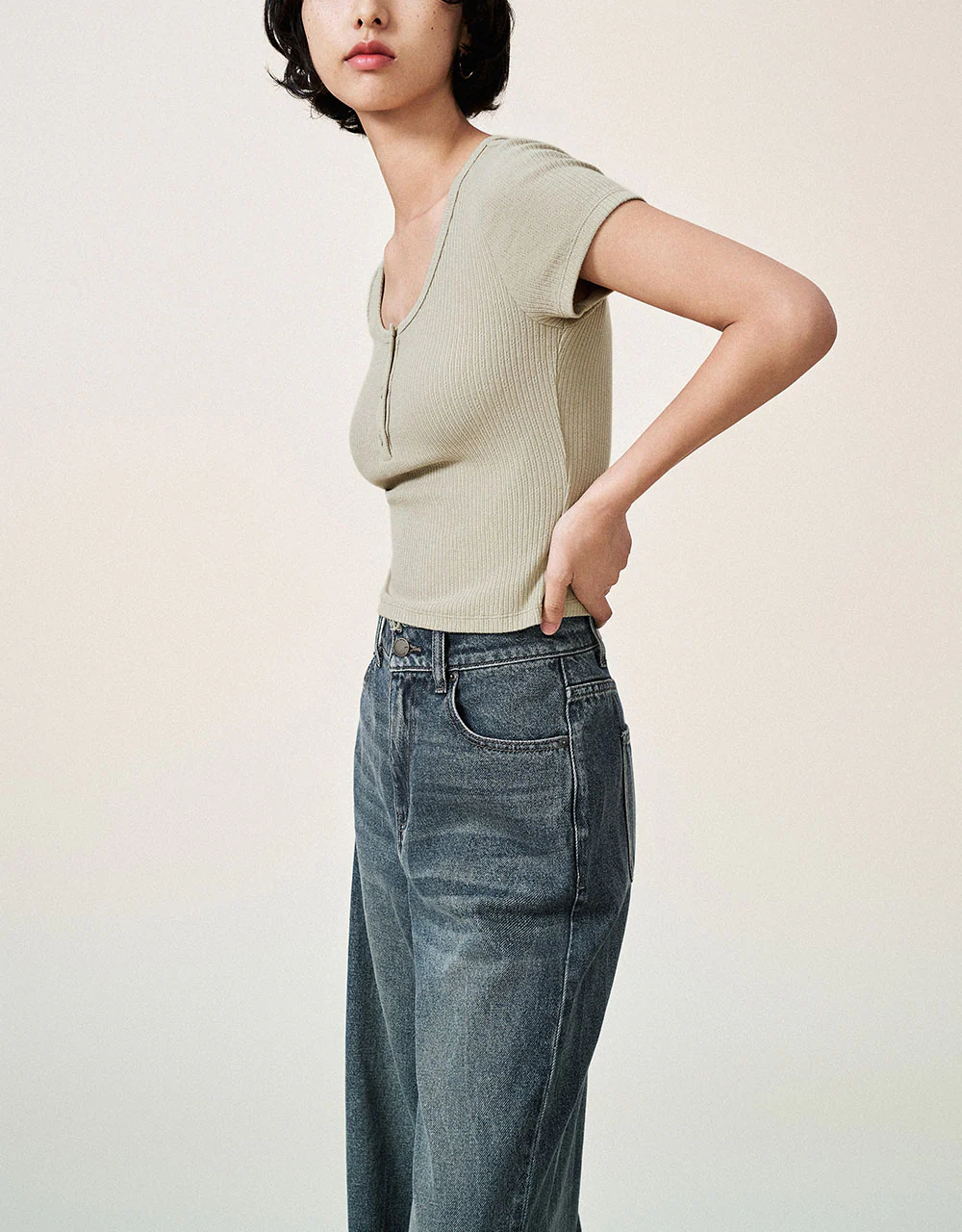 Crew Neck Skinny Knitted T-Shirt - Image 26