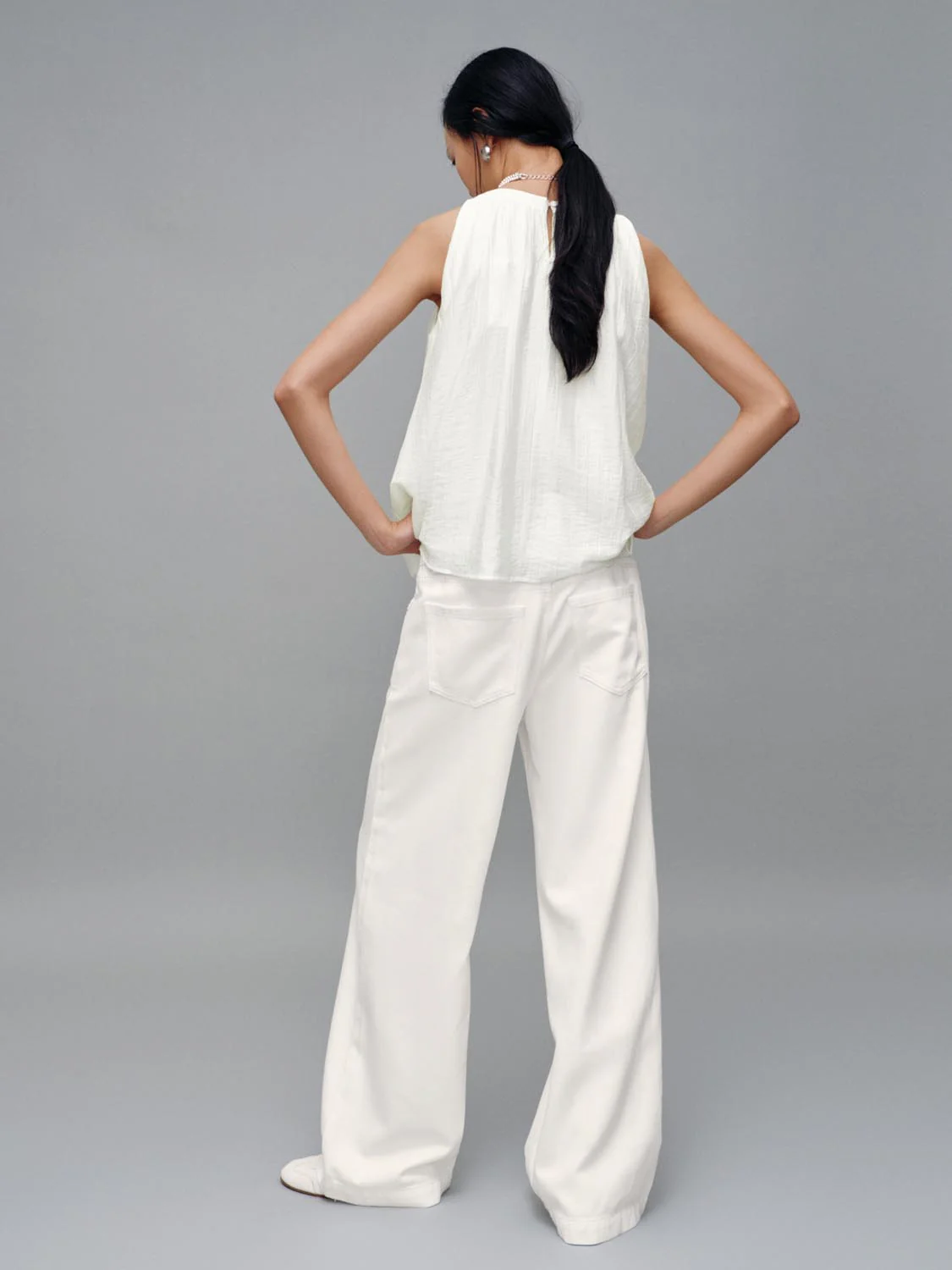 Crew Neck Sleeveless Overhead Shirts - Image 20