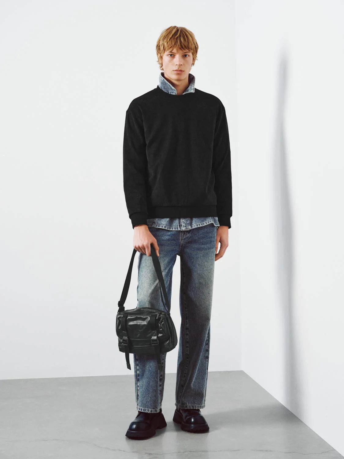 Crew Neck Sweatshirts - Image 9