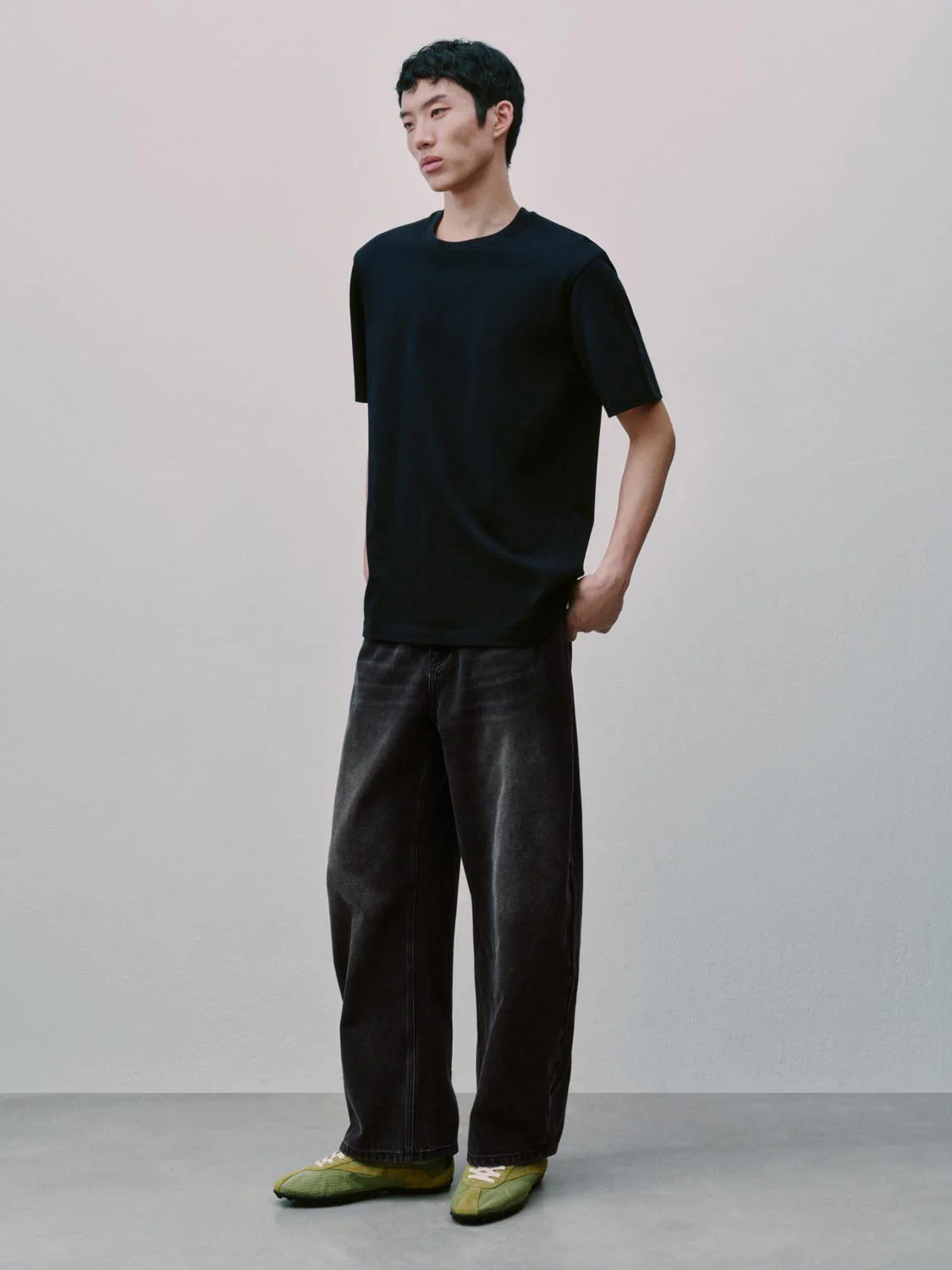 Crew Neck T-Shirts - Image 16