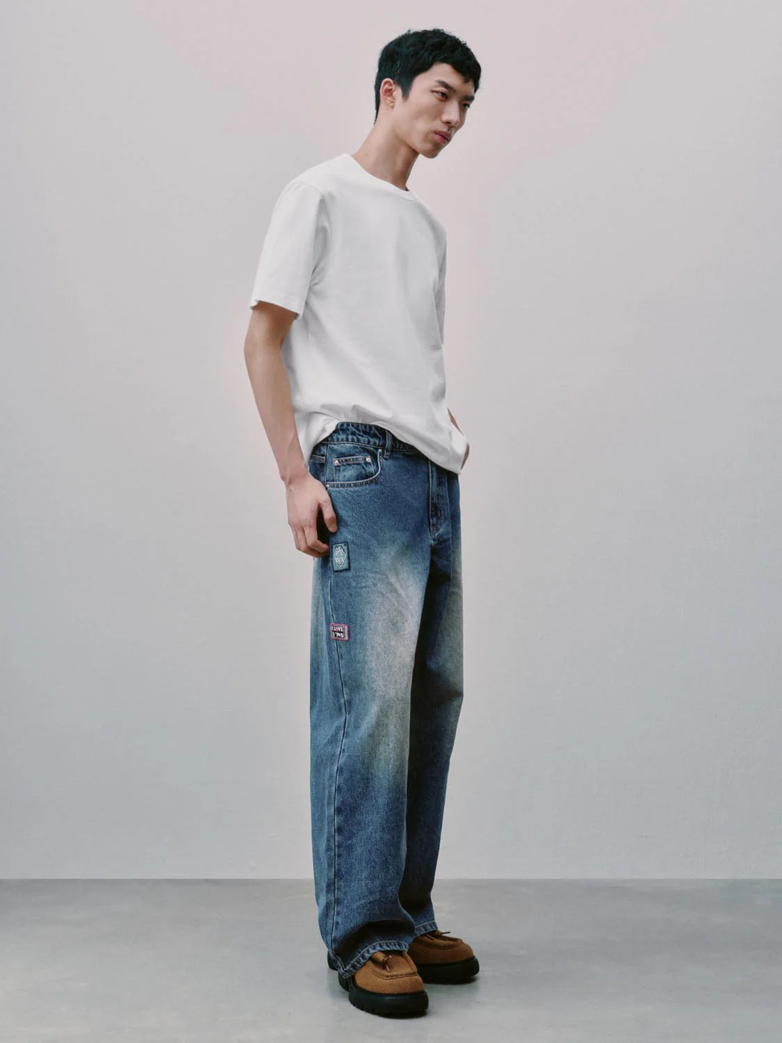 Crew Neck T-Shirts - Image 5
