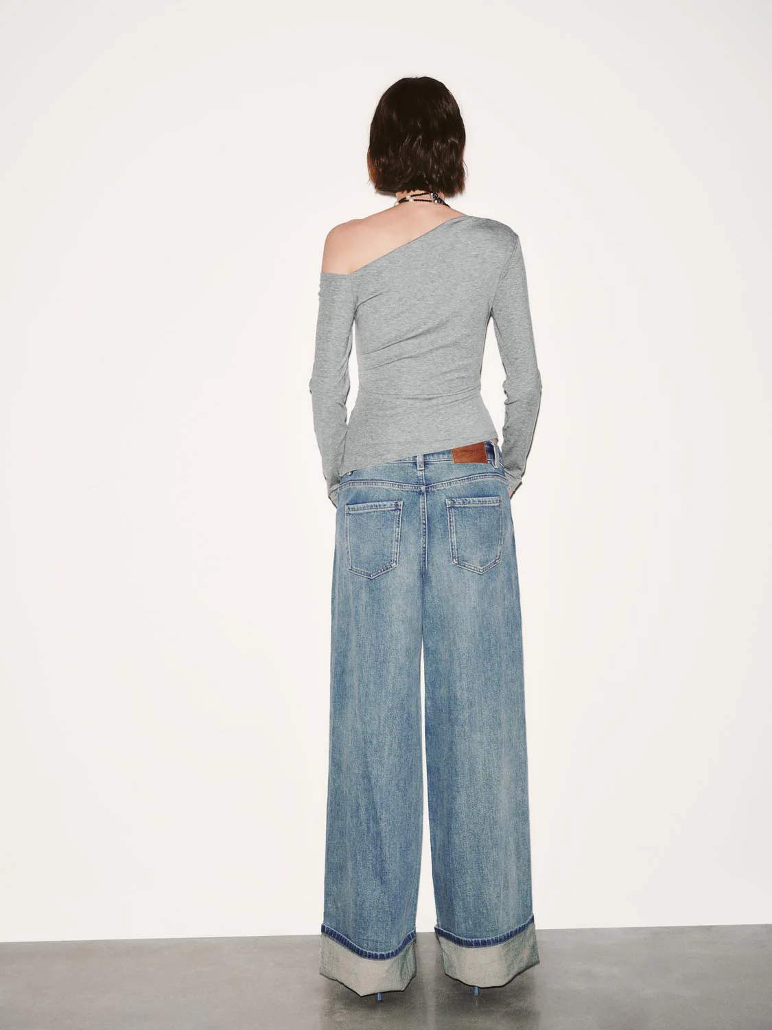 Cuffed Wide Leg Jeans - Image 4