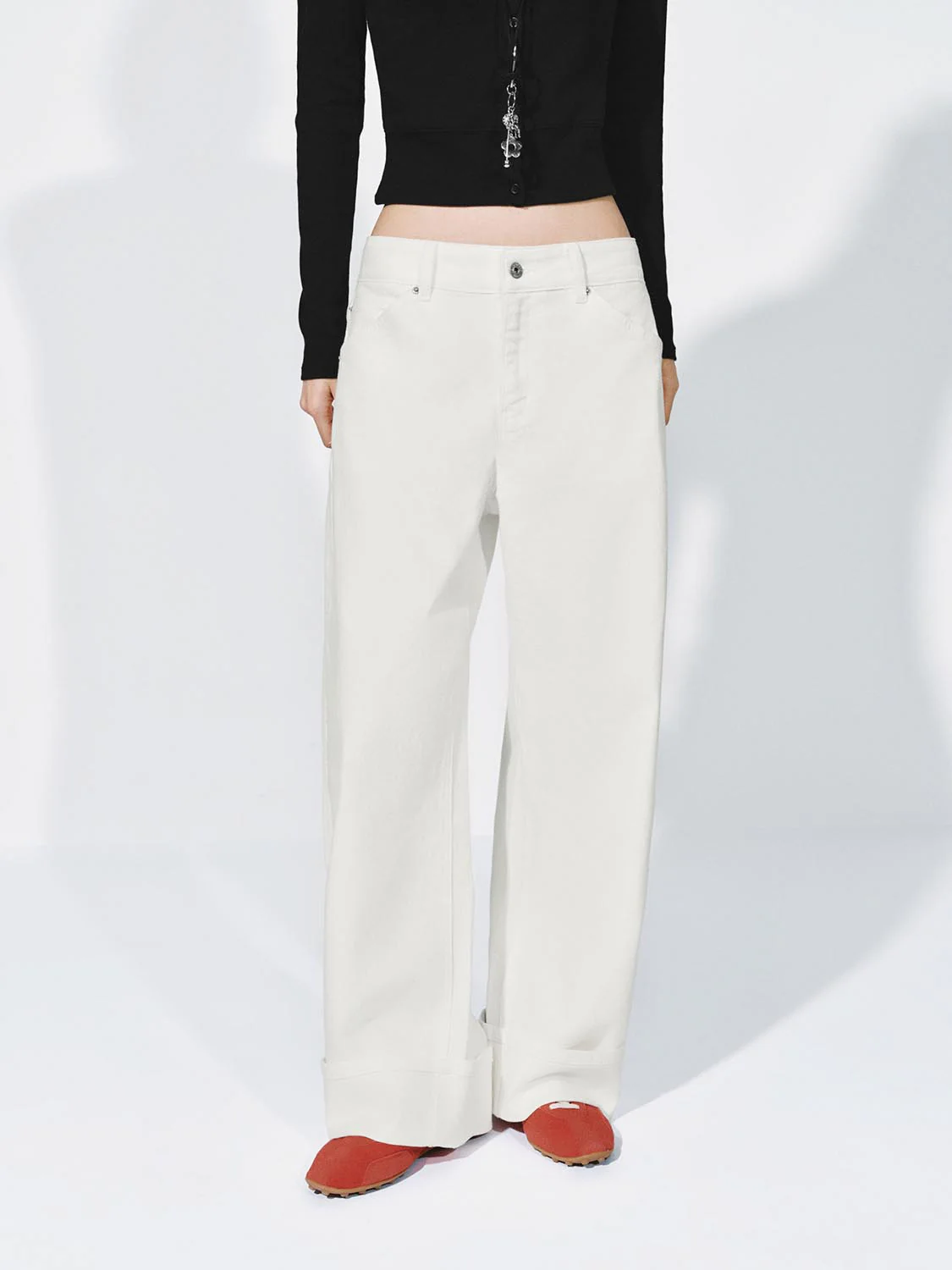 Cuffed Wide Leg Jeans - Image 9