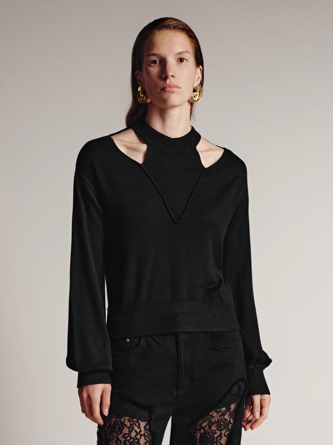 Cut-Out Long Sleeve Knitted T-Shirts
