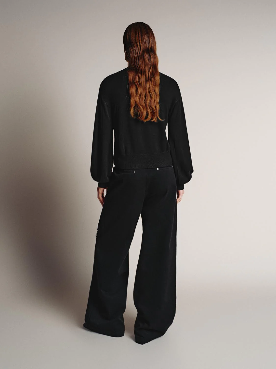 Cut-Out Long Sleeve Knitted T-Shirts - Image 6